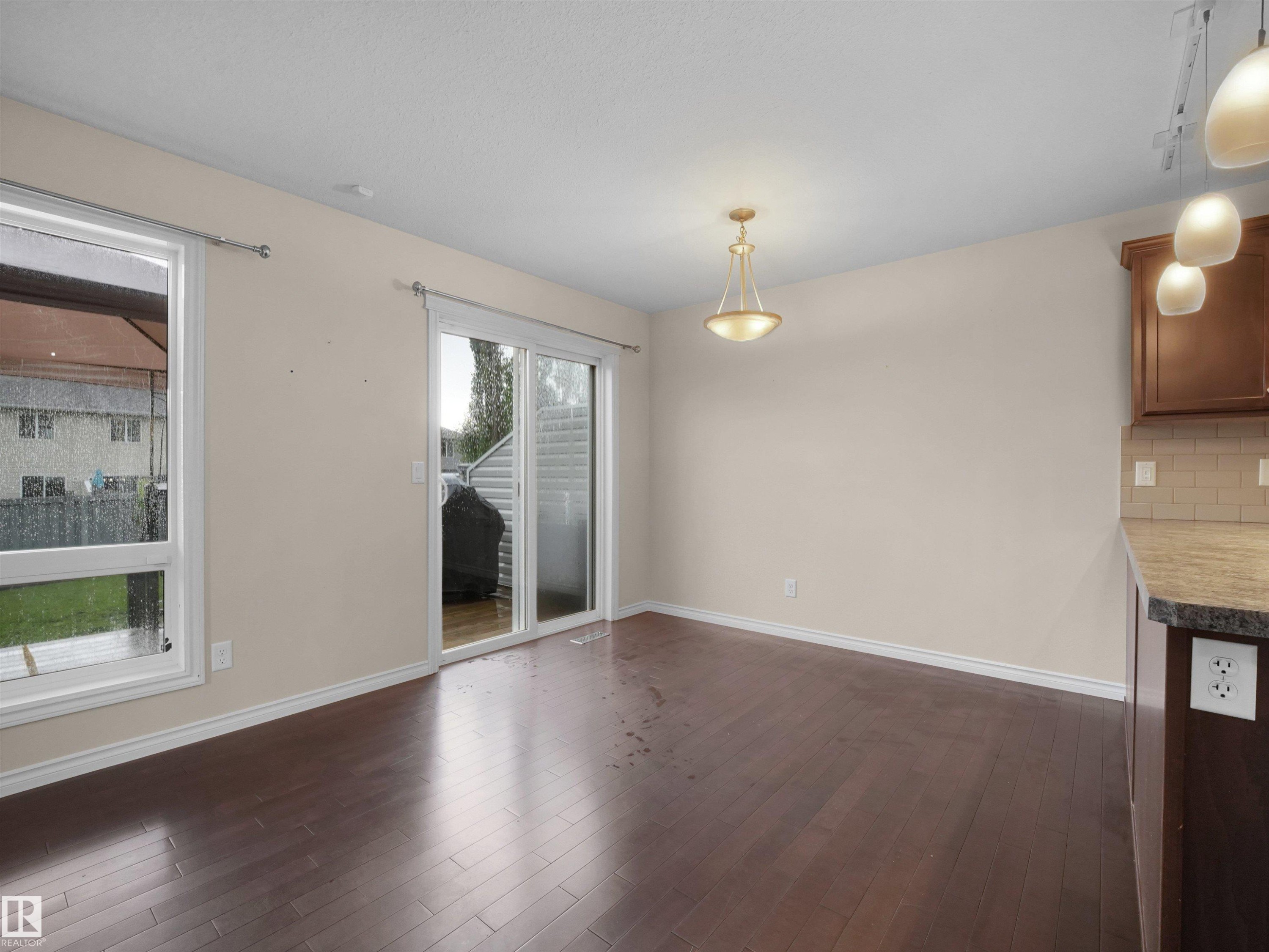 Dining area - 21316 45A Avenue Nw, Edmonton, AB