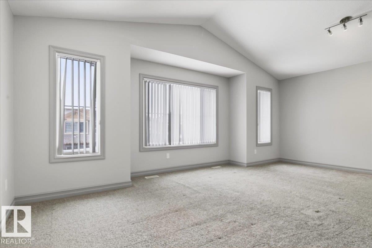 5912 19 Avenue Sw, Edmonton, AB - Indoor Photo Showing Other Room