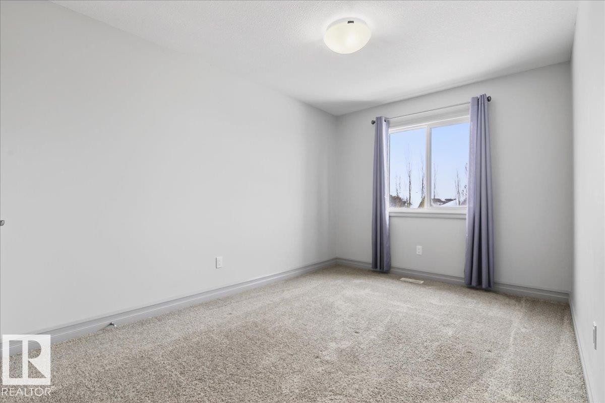 5912 19 Avenue Sw, Edmonton, AB - Indoor Photo Showing Other Room