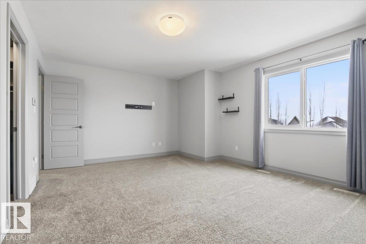 5912 19 Avenue Sw, Edmonton, AB - Indoor Photo Showing Other Room