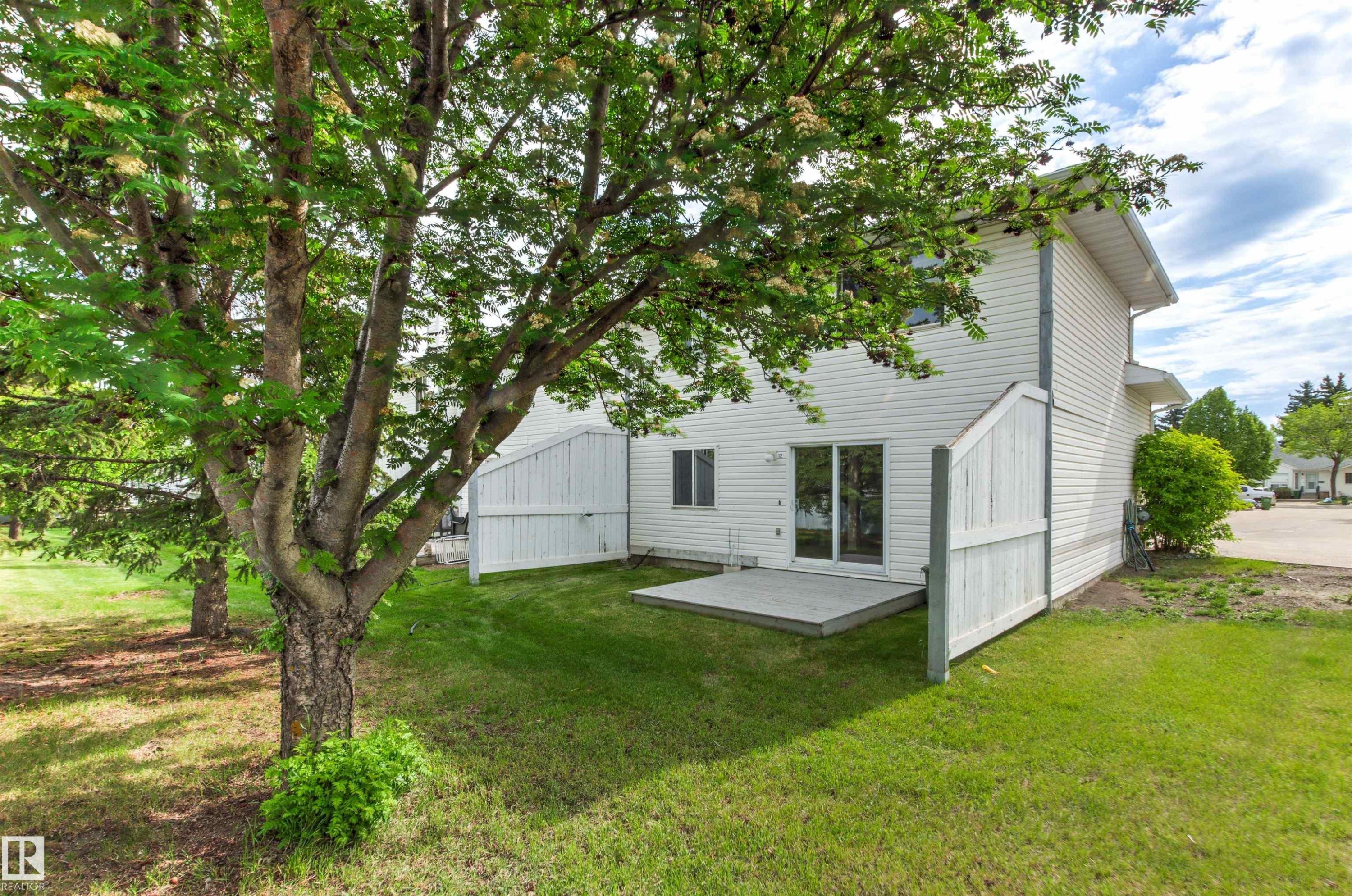 #12 3311 58 St Nw, Edmonton, AB - Outdoor
