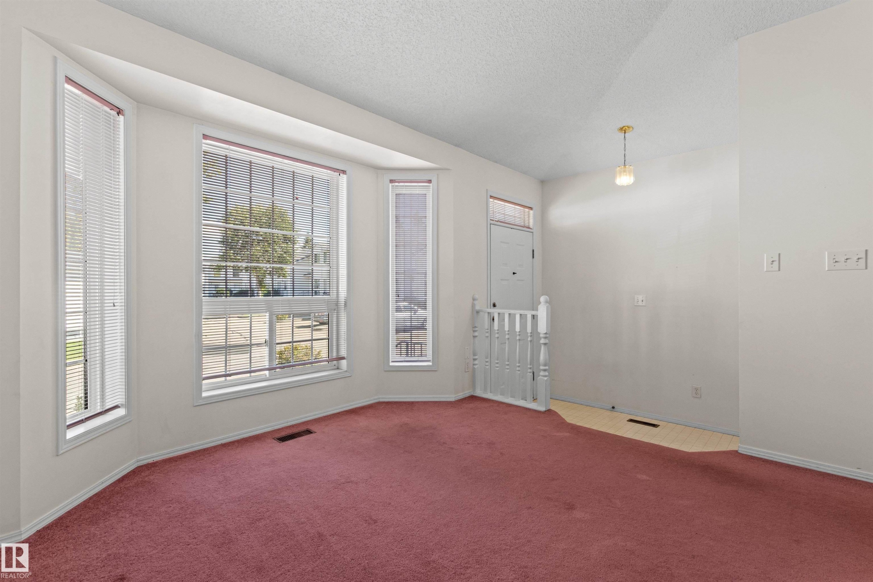 #12 3311 58 St Nw, Edmonton, AB - Indoor Photo Showing Other Room