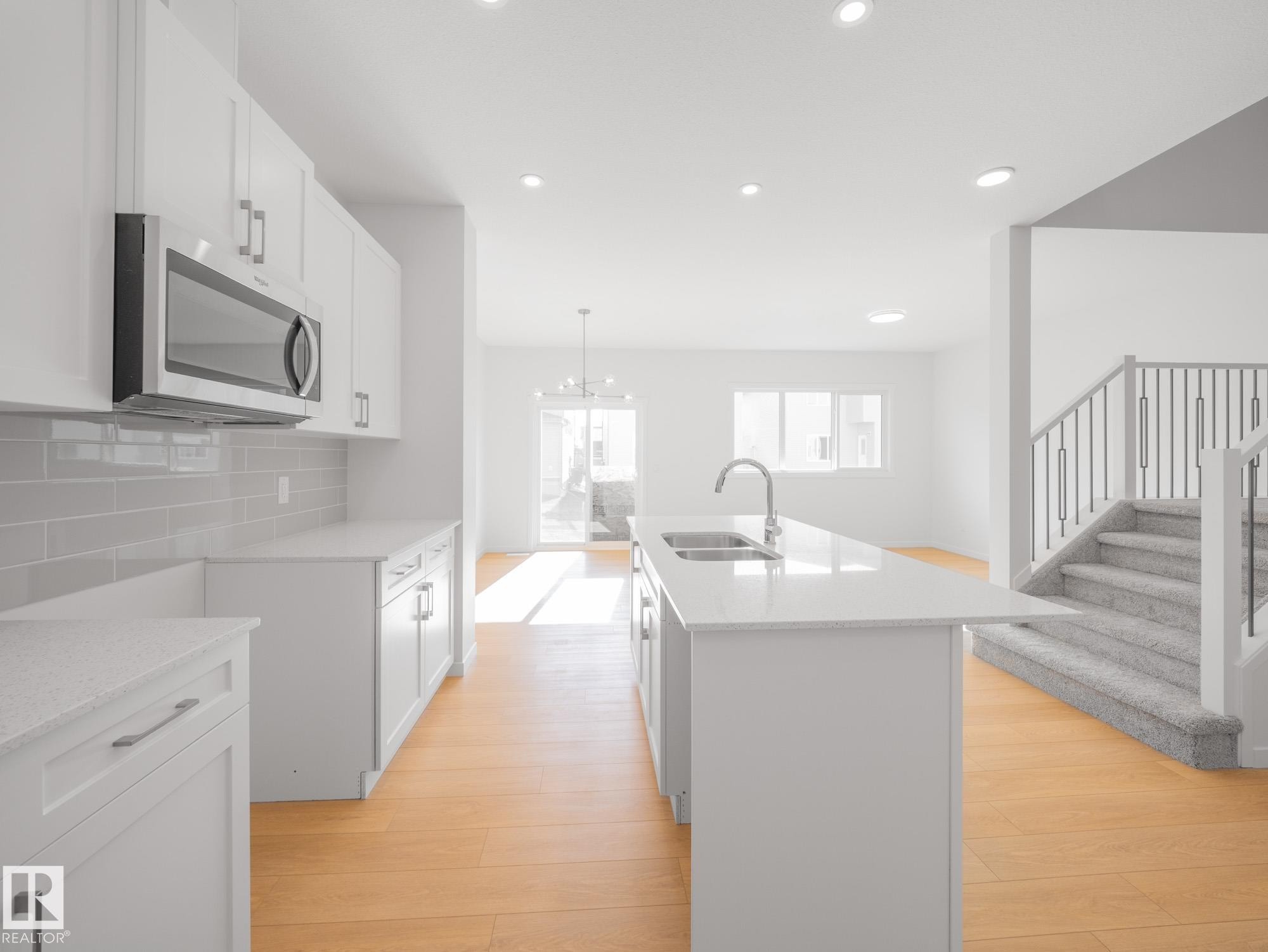 7408 Keeler Crescent Sw, Edmonton, AB - Indoor Photo Showing Kitchen With Double Sink With Upgraded Kitchen