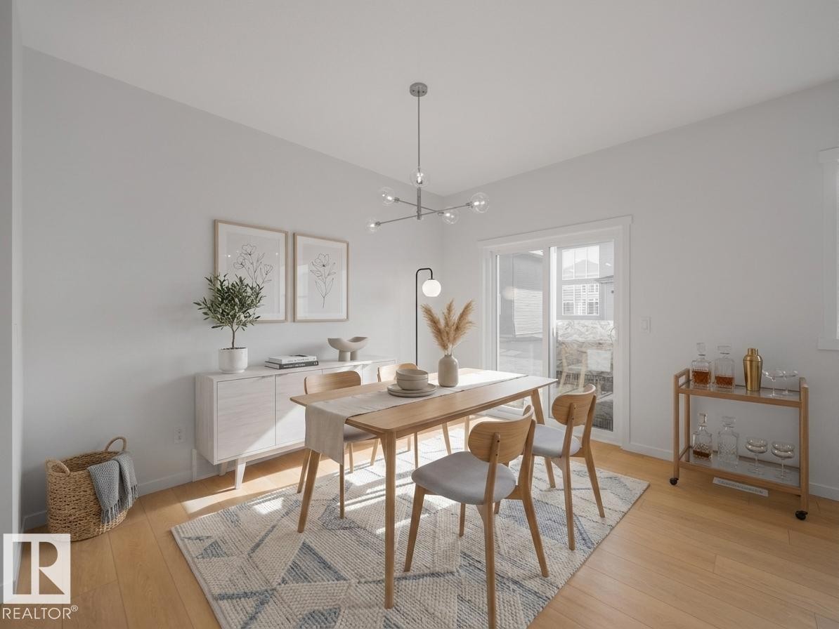 7408 Keeler Crescent Sw, Edmonton, AB - Indoor Photo Showing Dining Room
