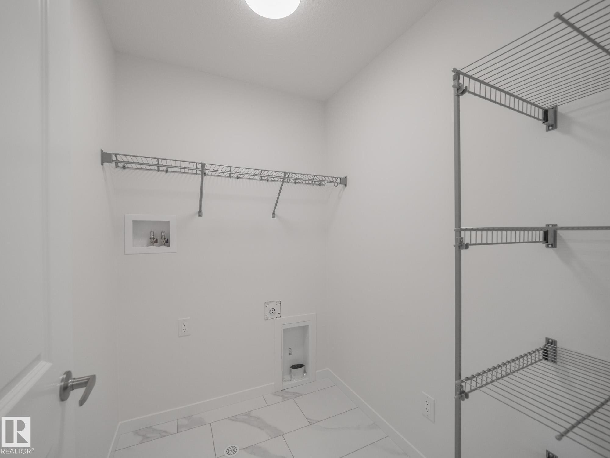 7408 Keeler Crescent Sw, Edmonton, AB - Indoor With Storage