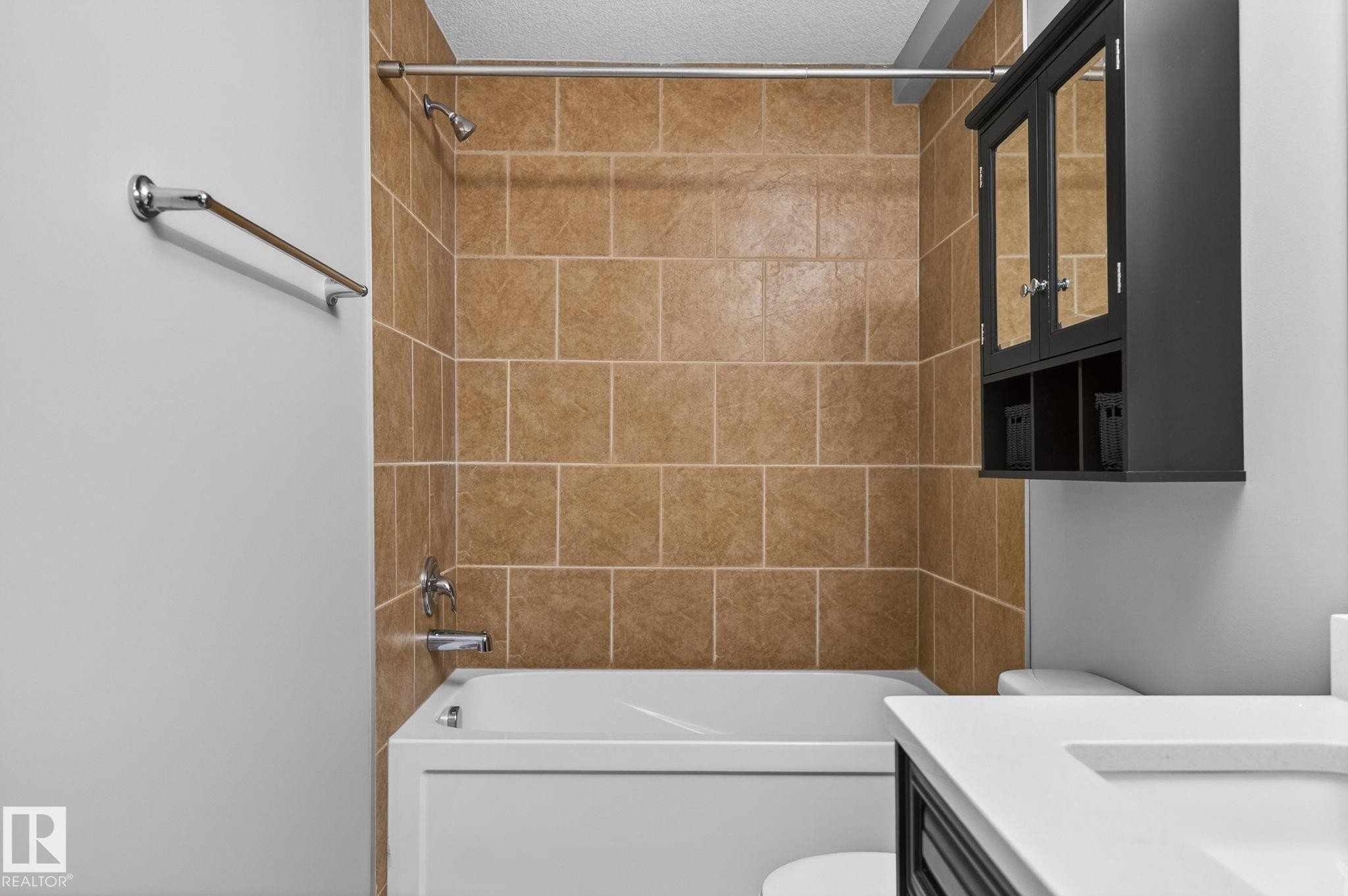 Bathroom - 8506 80 Avenue, Edmonton, AB