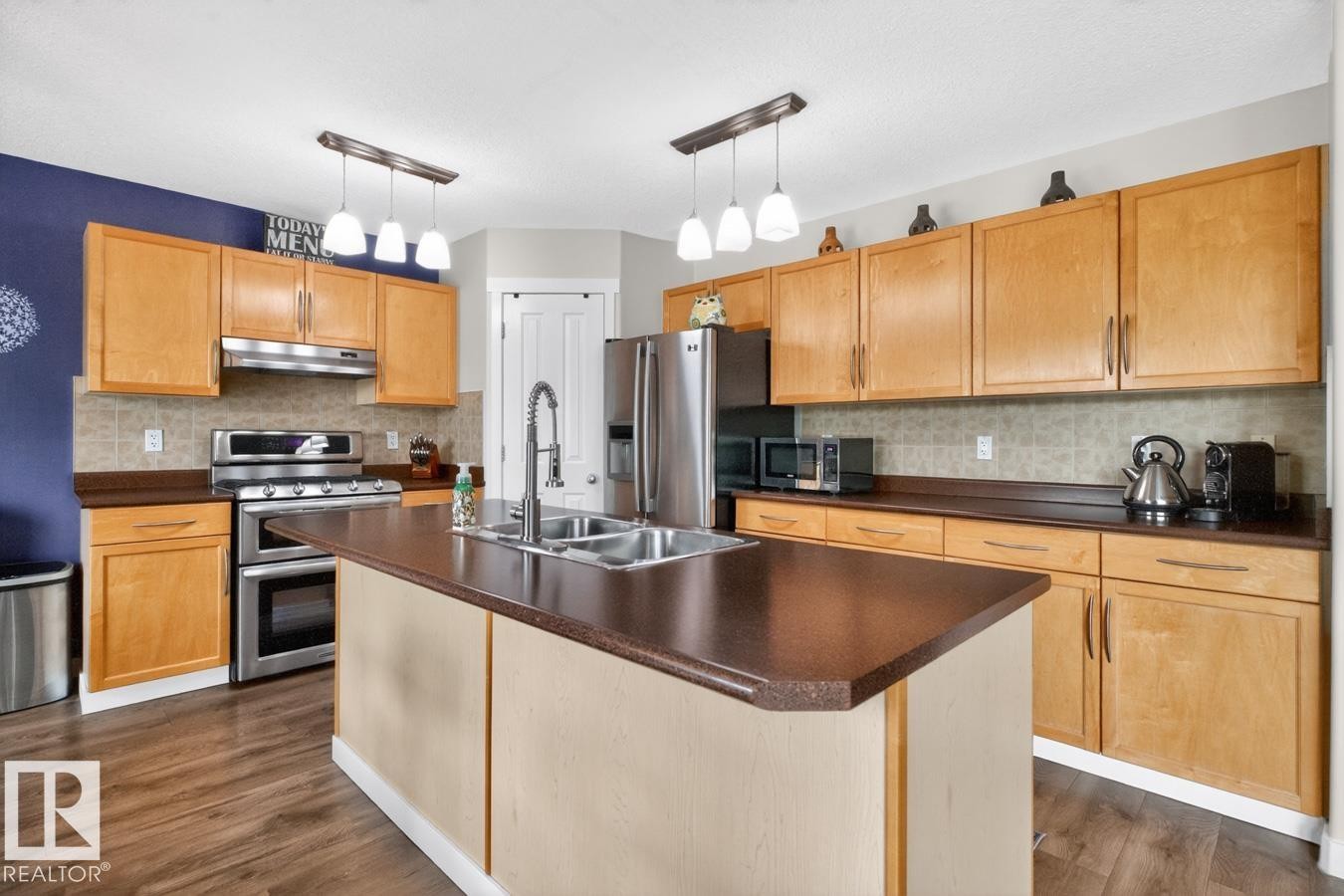 3301 47 Street, Beaumont, AB