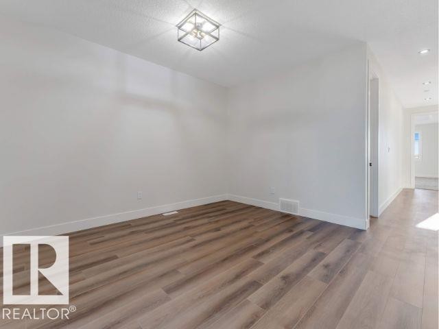 7156 177 Avenue, Edmonton, AB