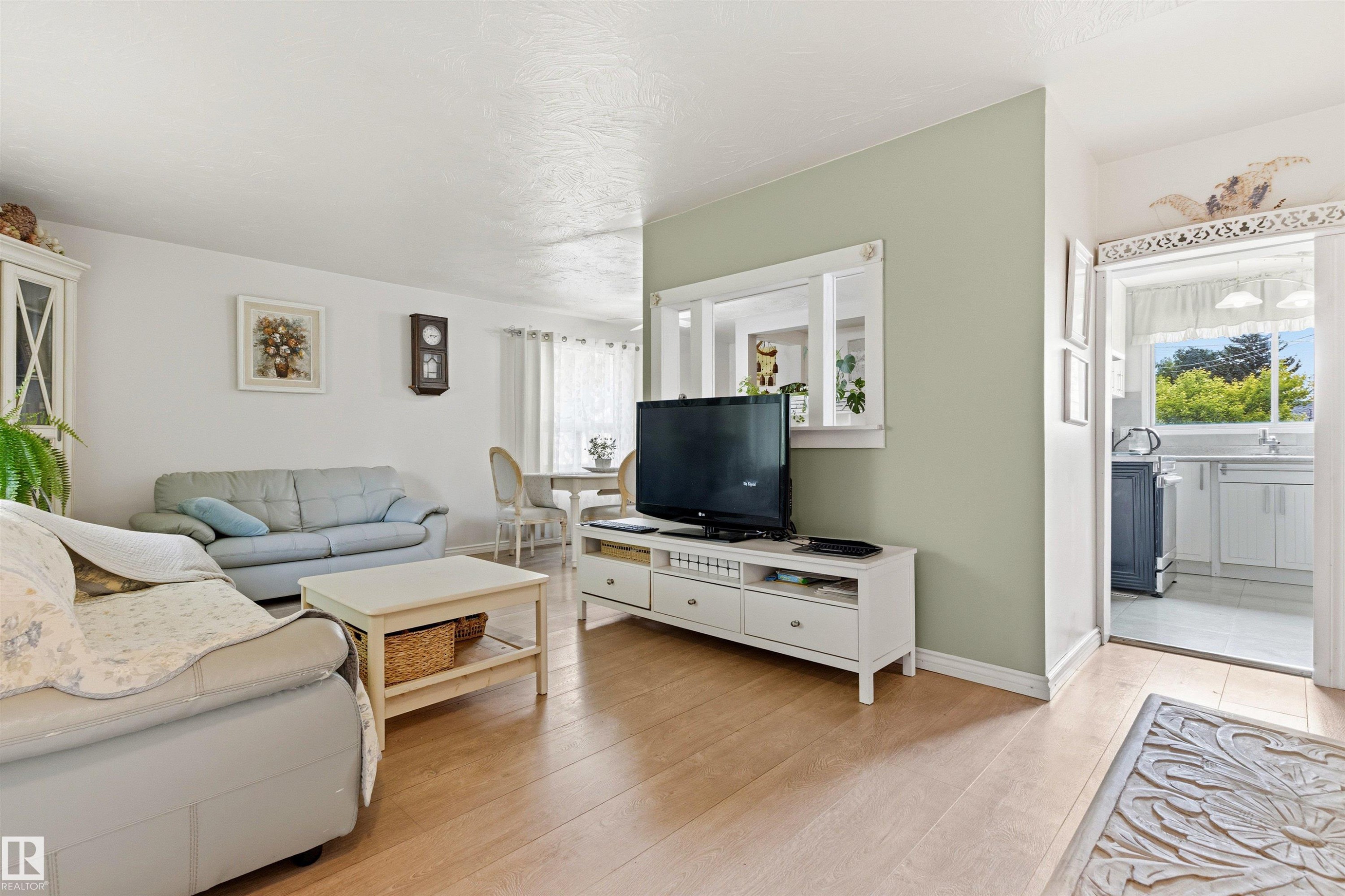 8719 164A Street, Edmonton, AB