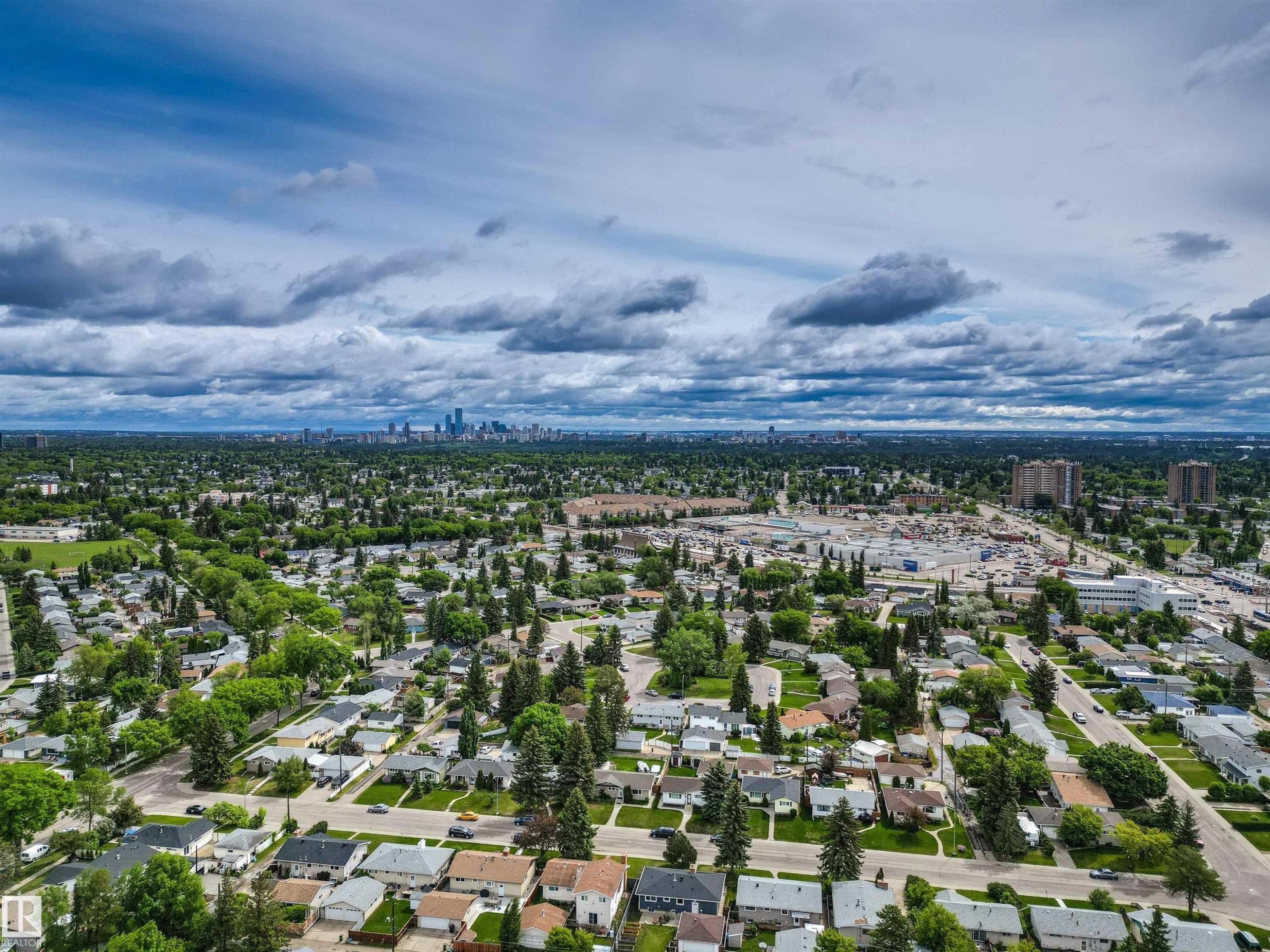 8719 164A Street, Edmonton, AB