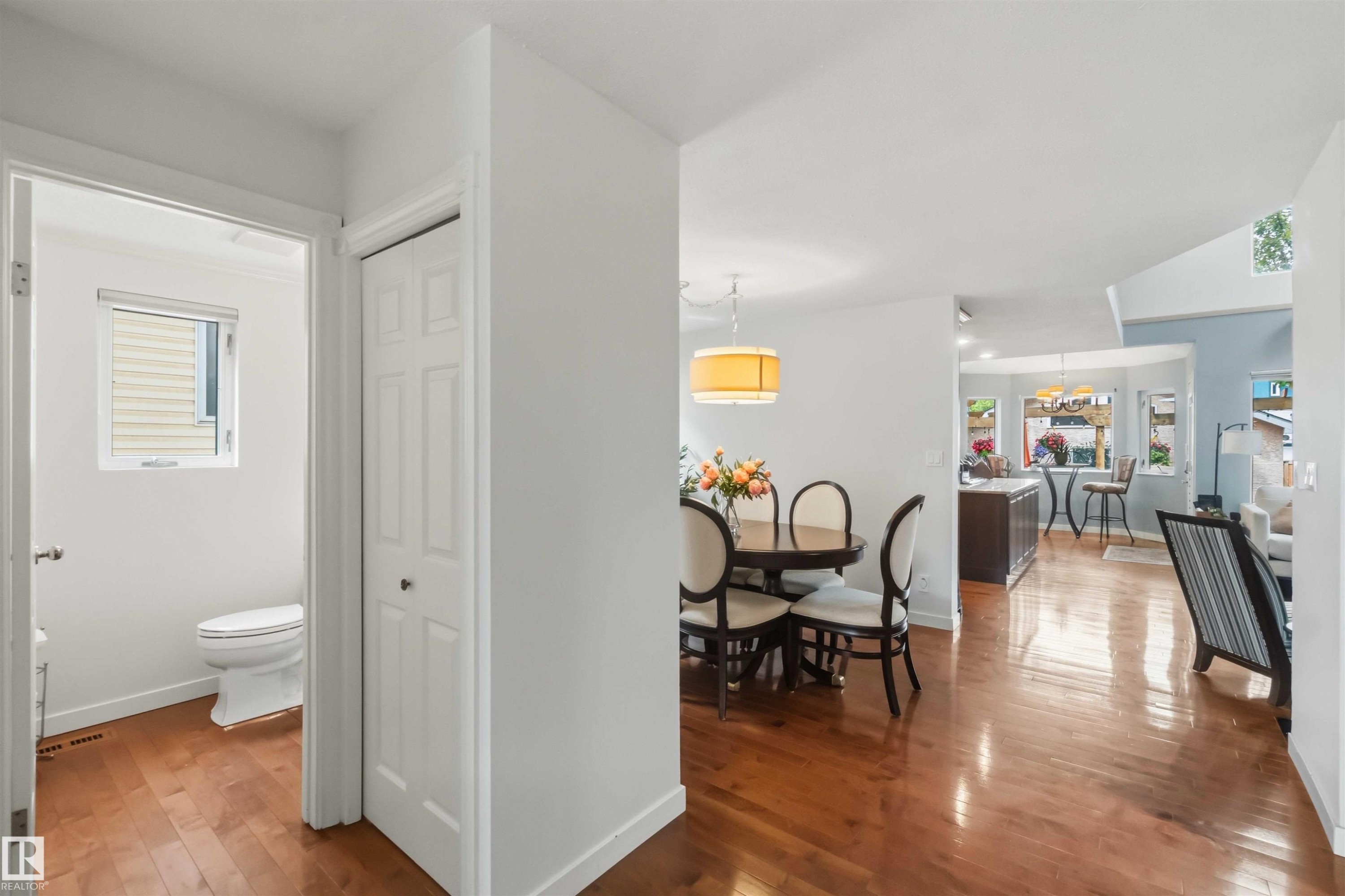 9730 95 Street, Edmonton, AB