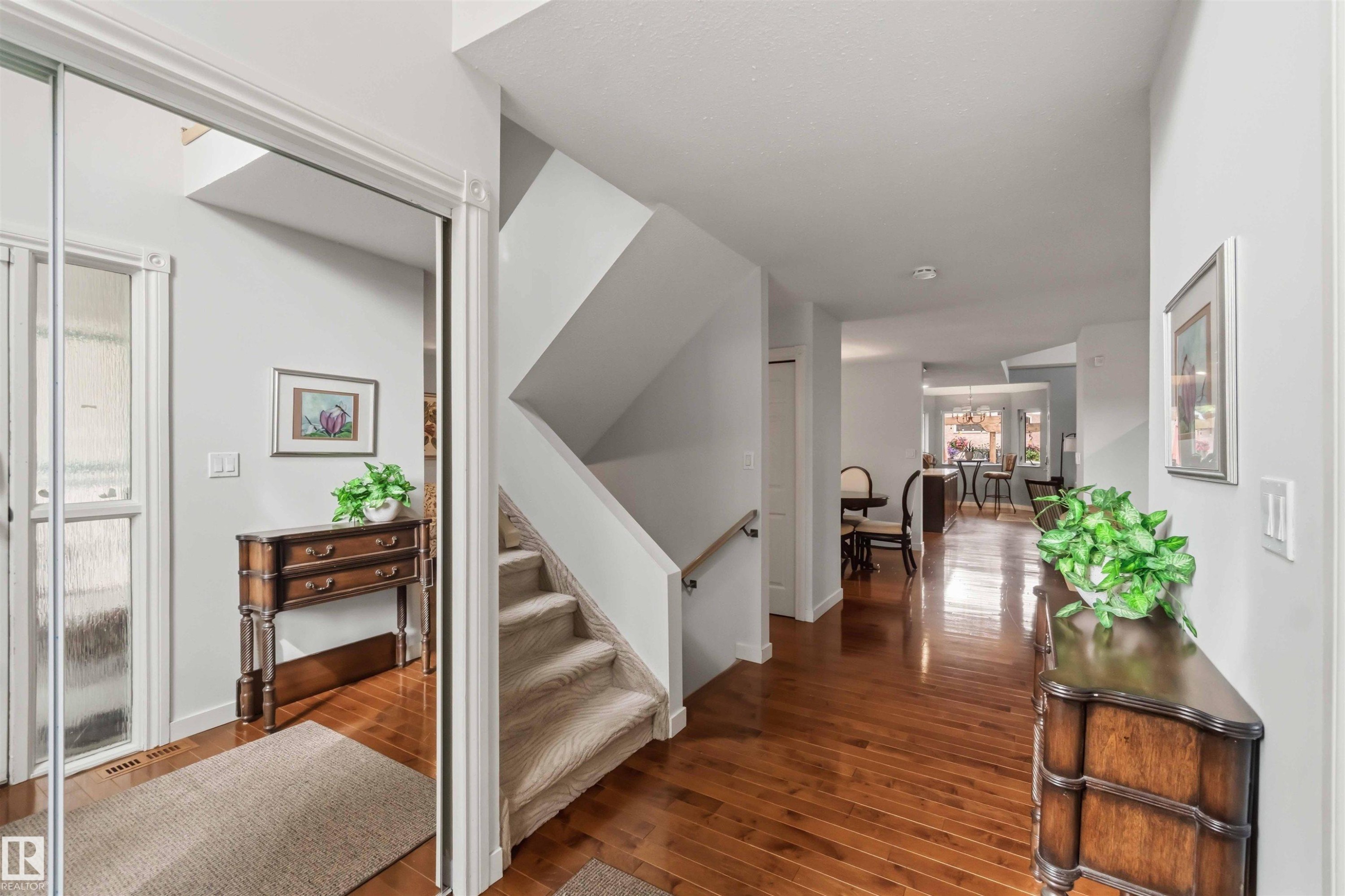 9730 95 Street, Edmonton, AB