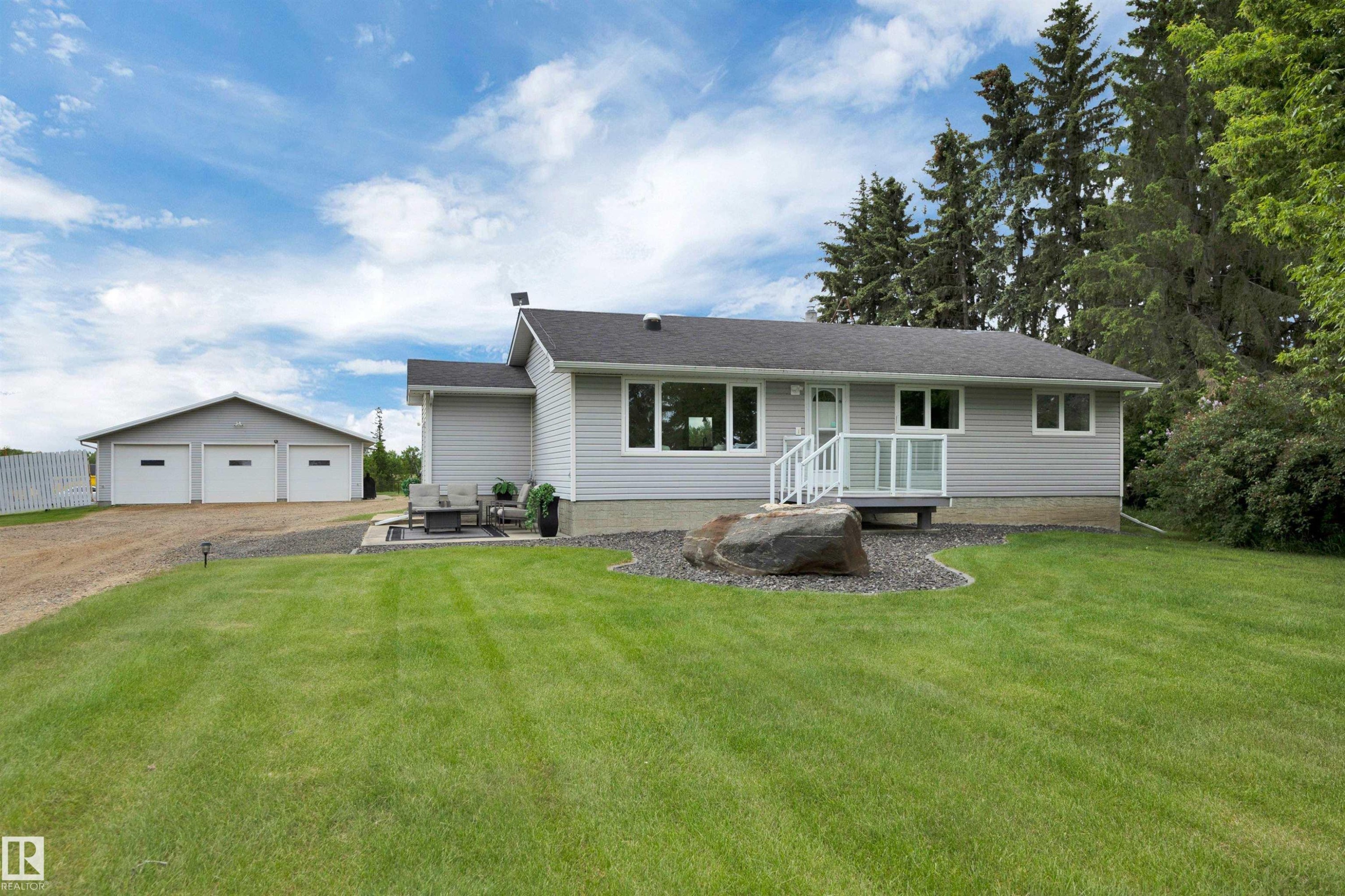 22363 Wye Road, Rural Strathcona County, AB