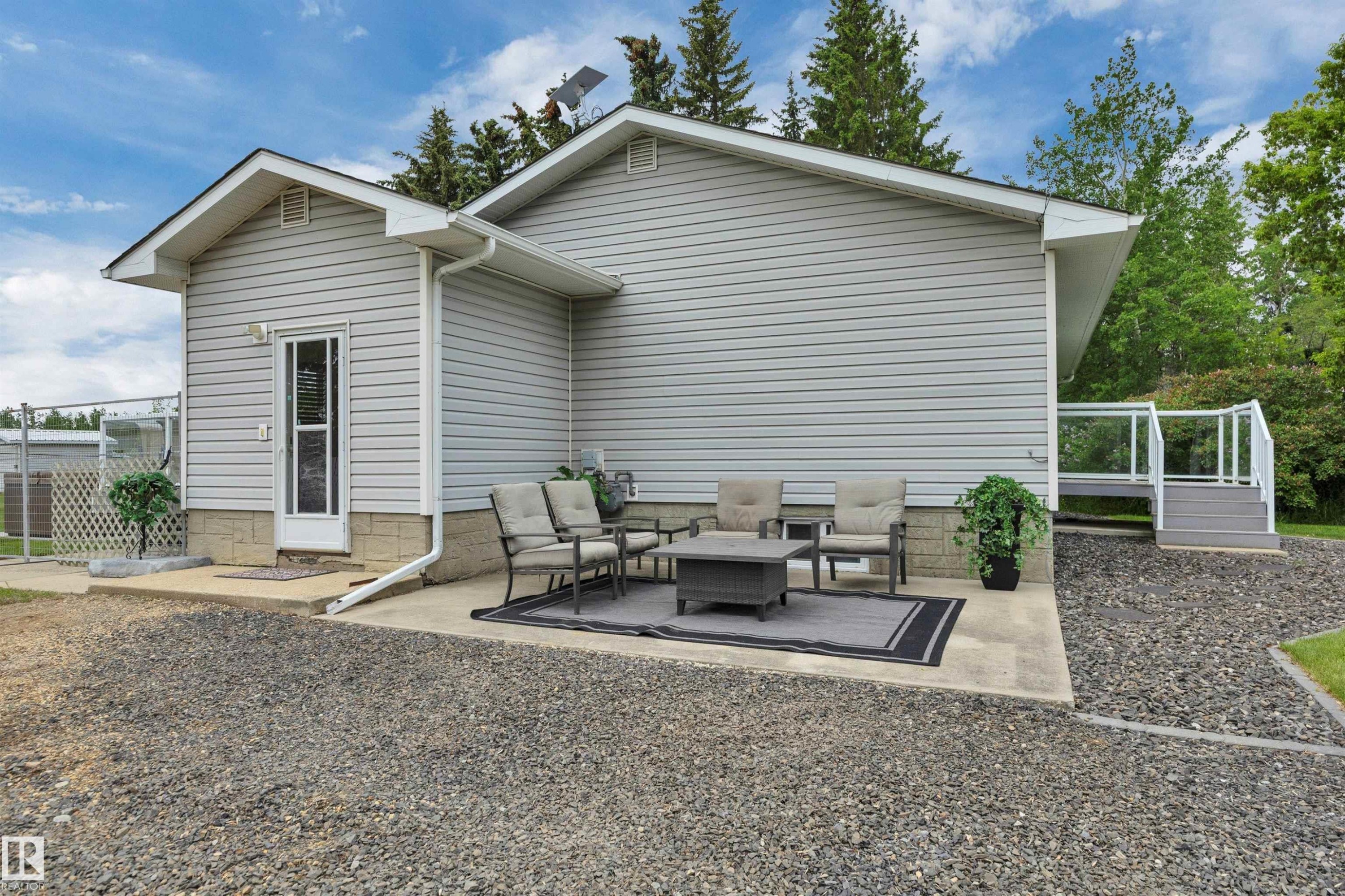 22363 Wye Road, Rural Strathcona County, AB