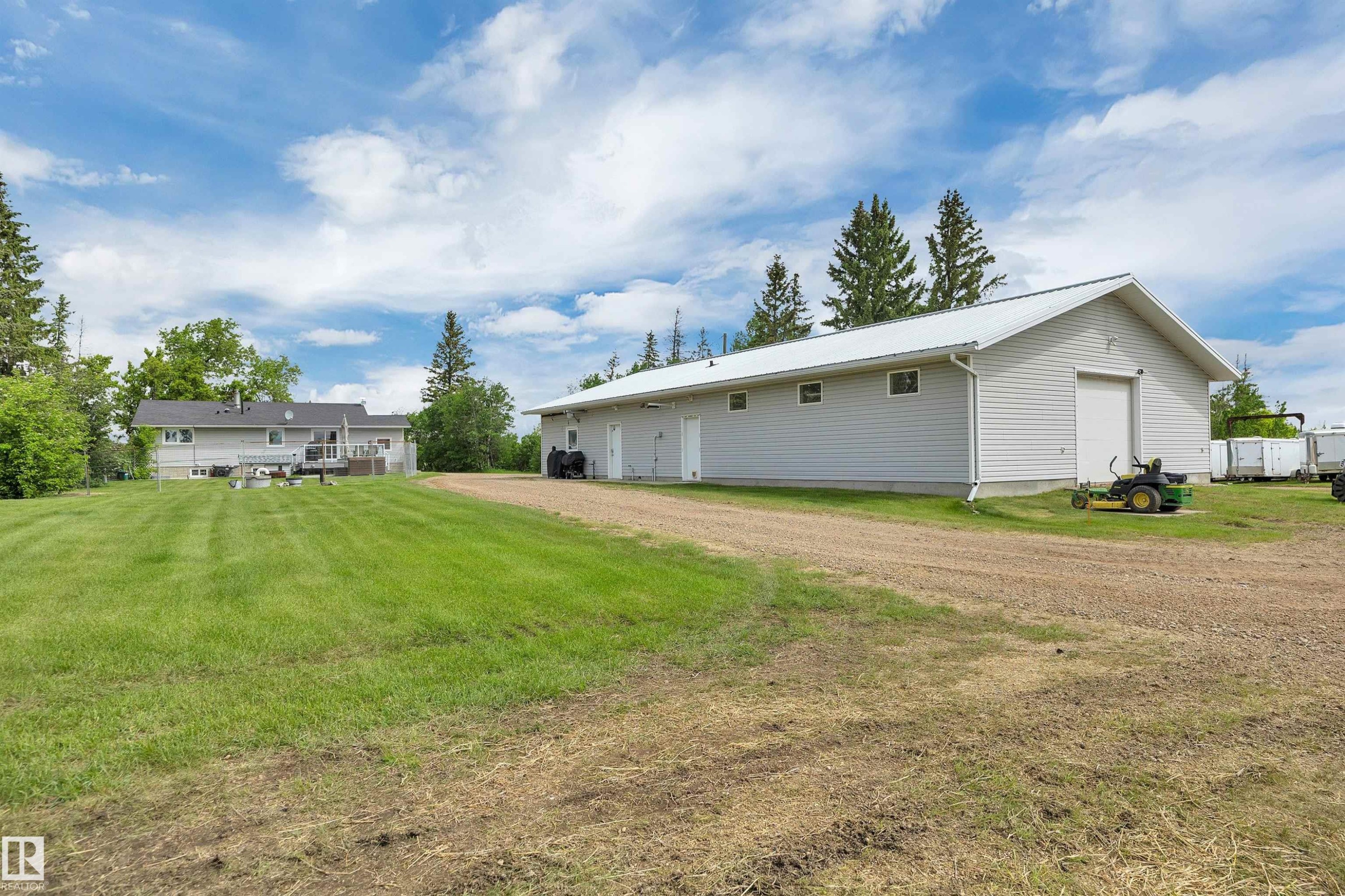 22363 Wye Road, Rural Strathcona County, AB