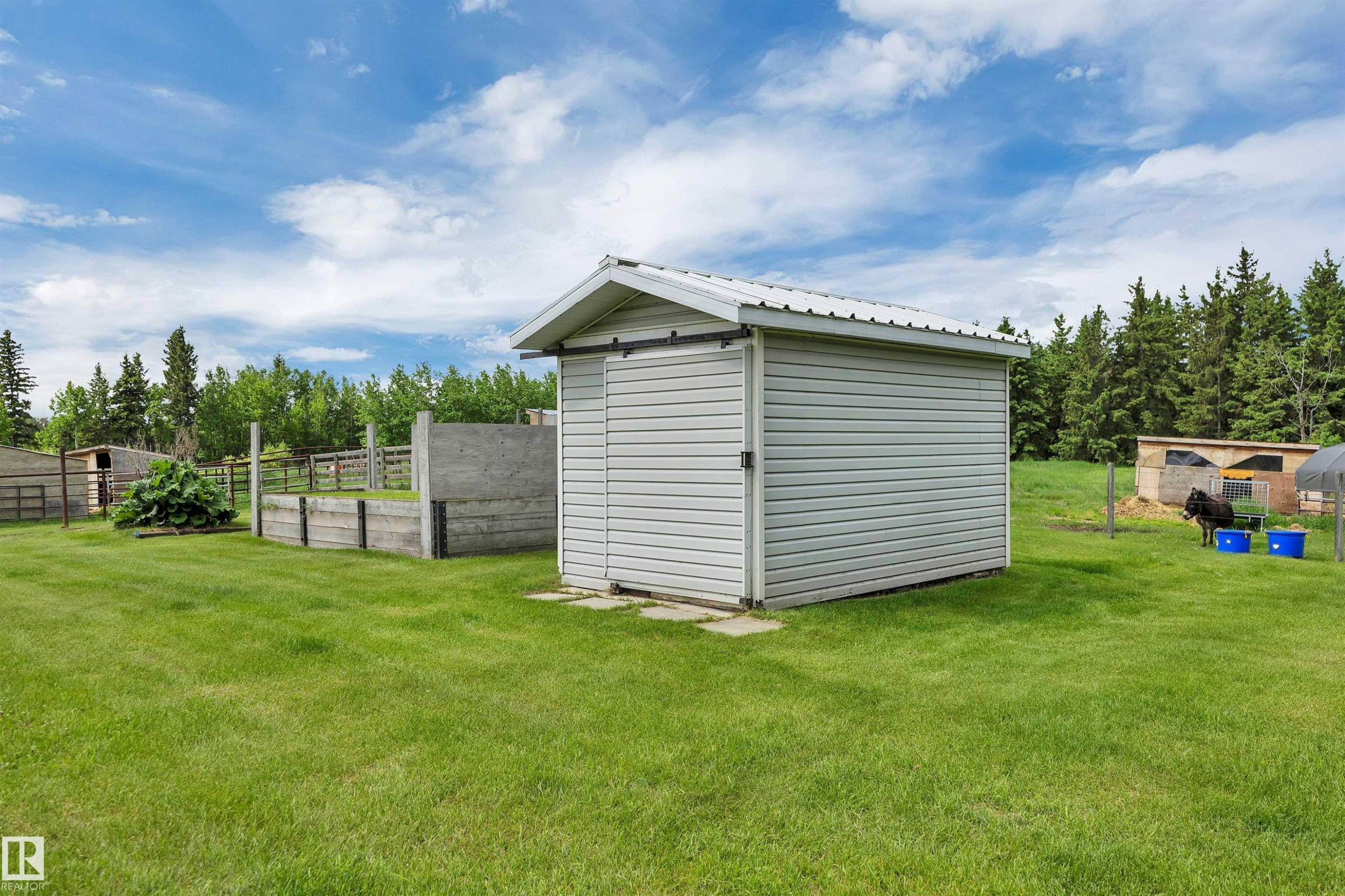 22363 Wye Road, Rural Strathcona County, AB