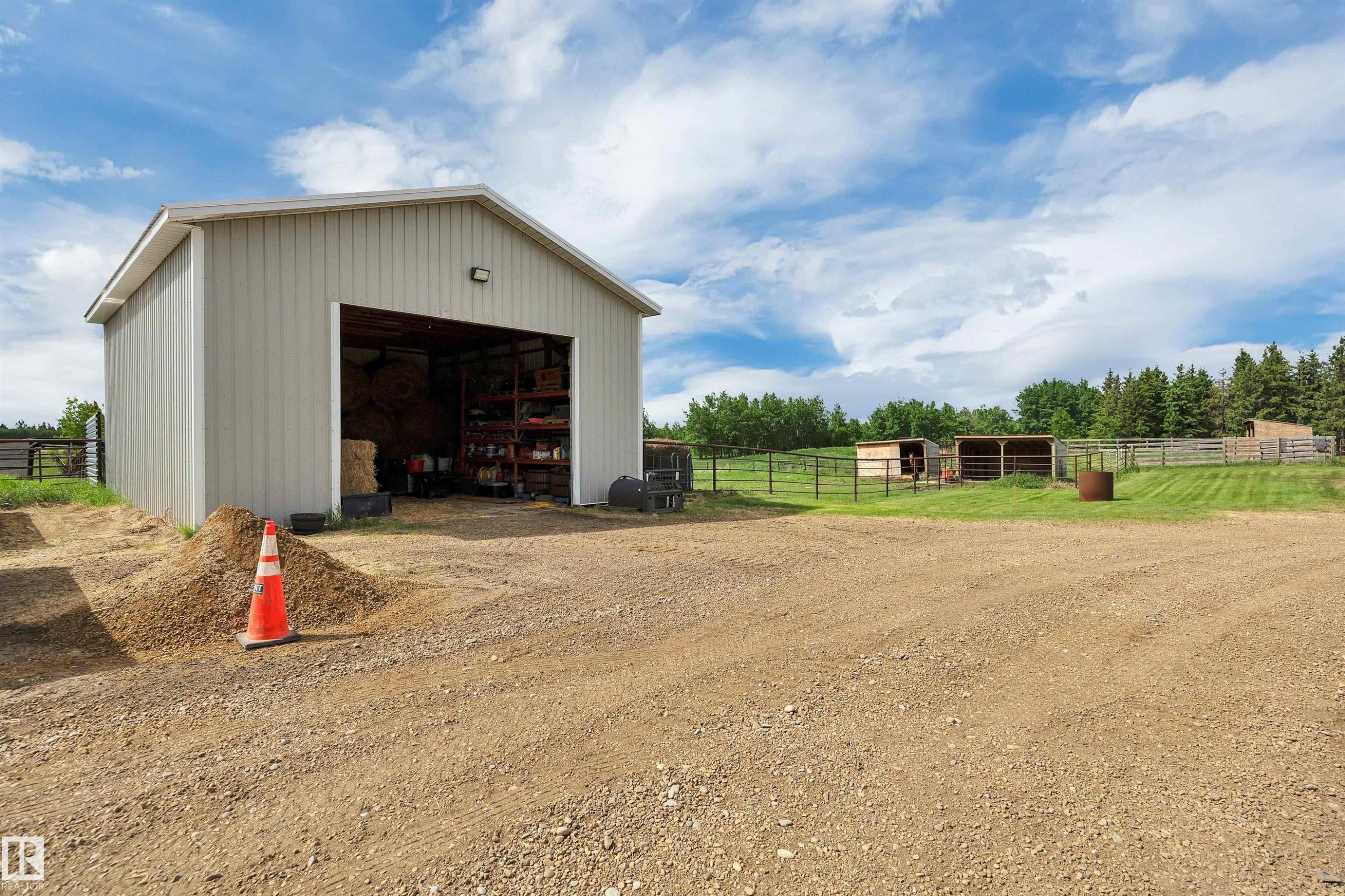 22363 Wye Road, Rural Strathcona County, AB
