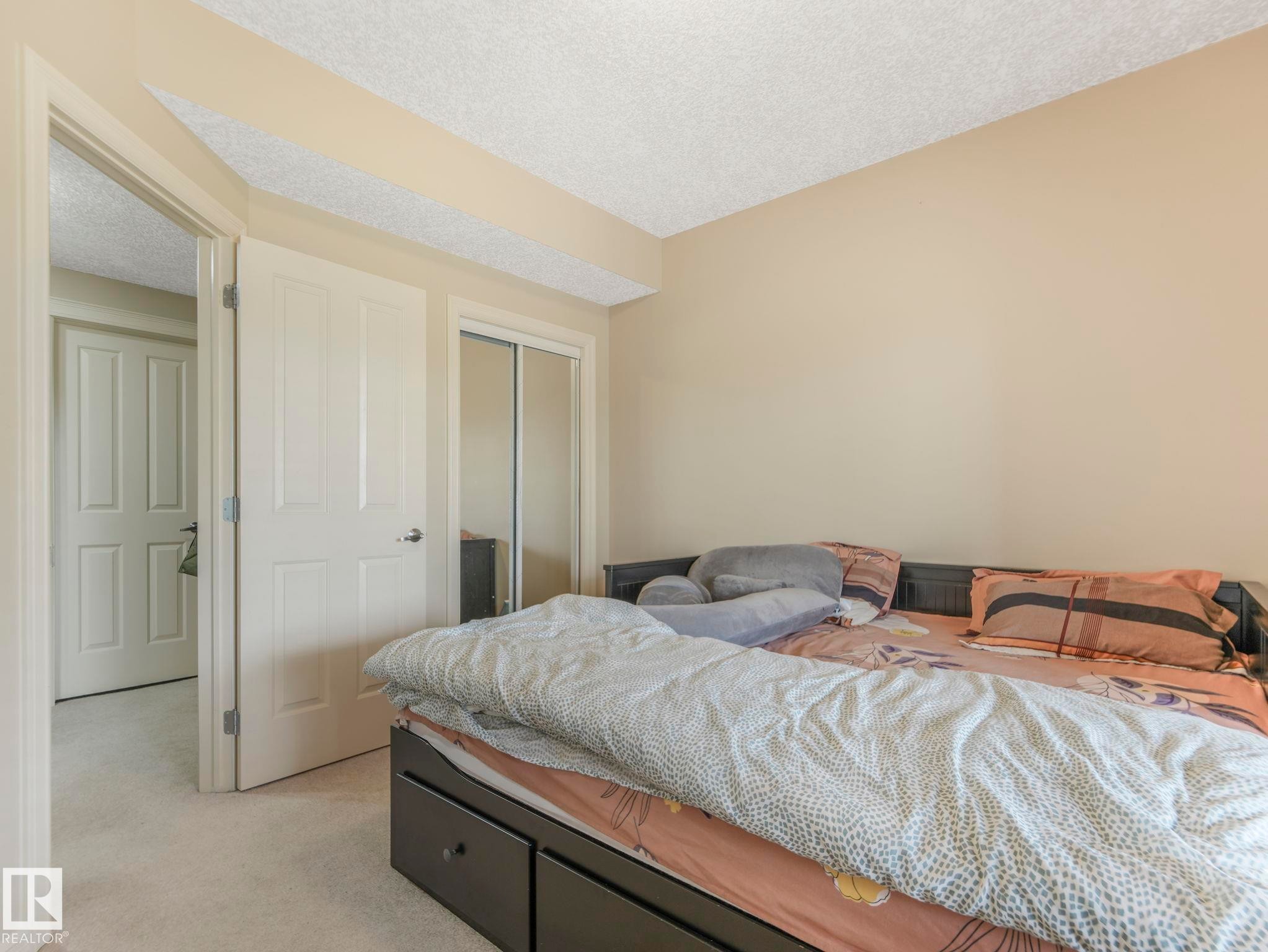 6303 4 Avenue Sw, Edmonton, AB