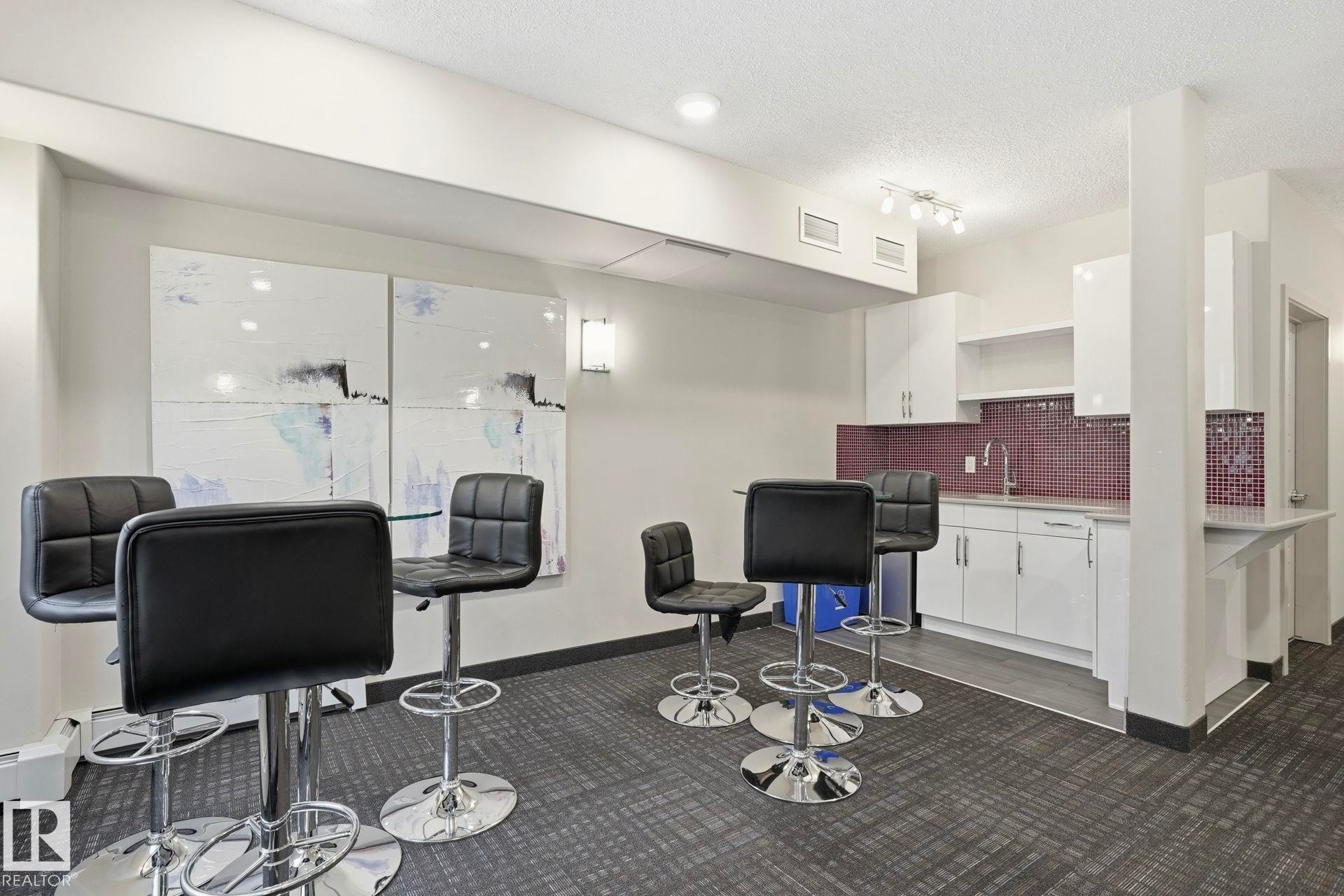 #207 320 Ambleside Li Sw, Edmonton, AB - Indoor