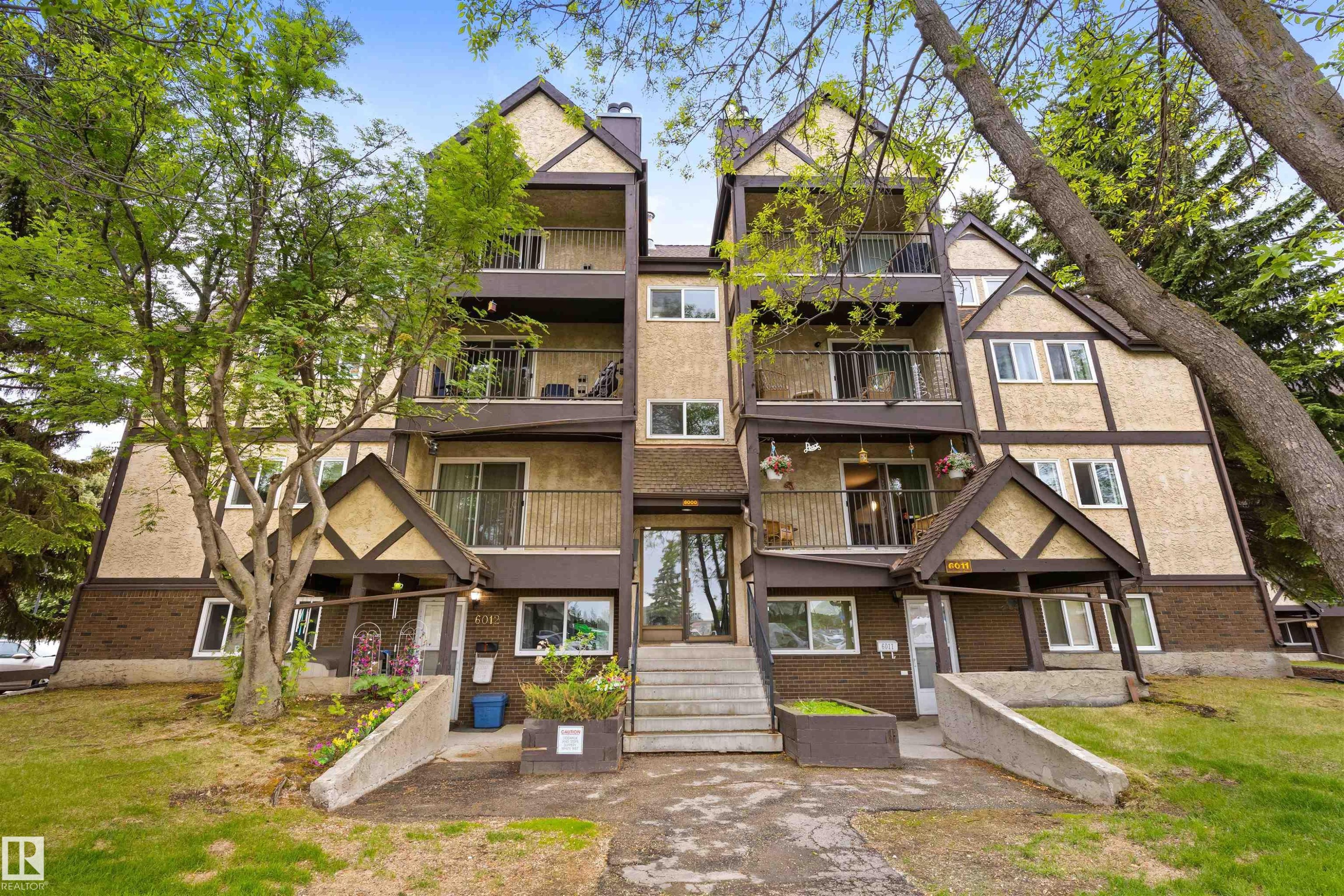 6011 Tudor Glen, St. Albert, AB