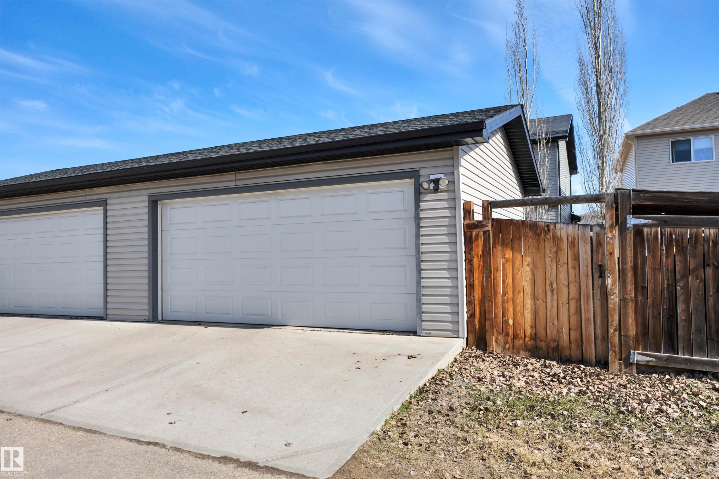 355 Secord Boulevard, Edmonton, AB