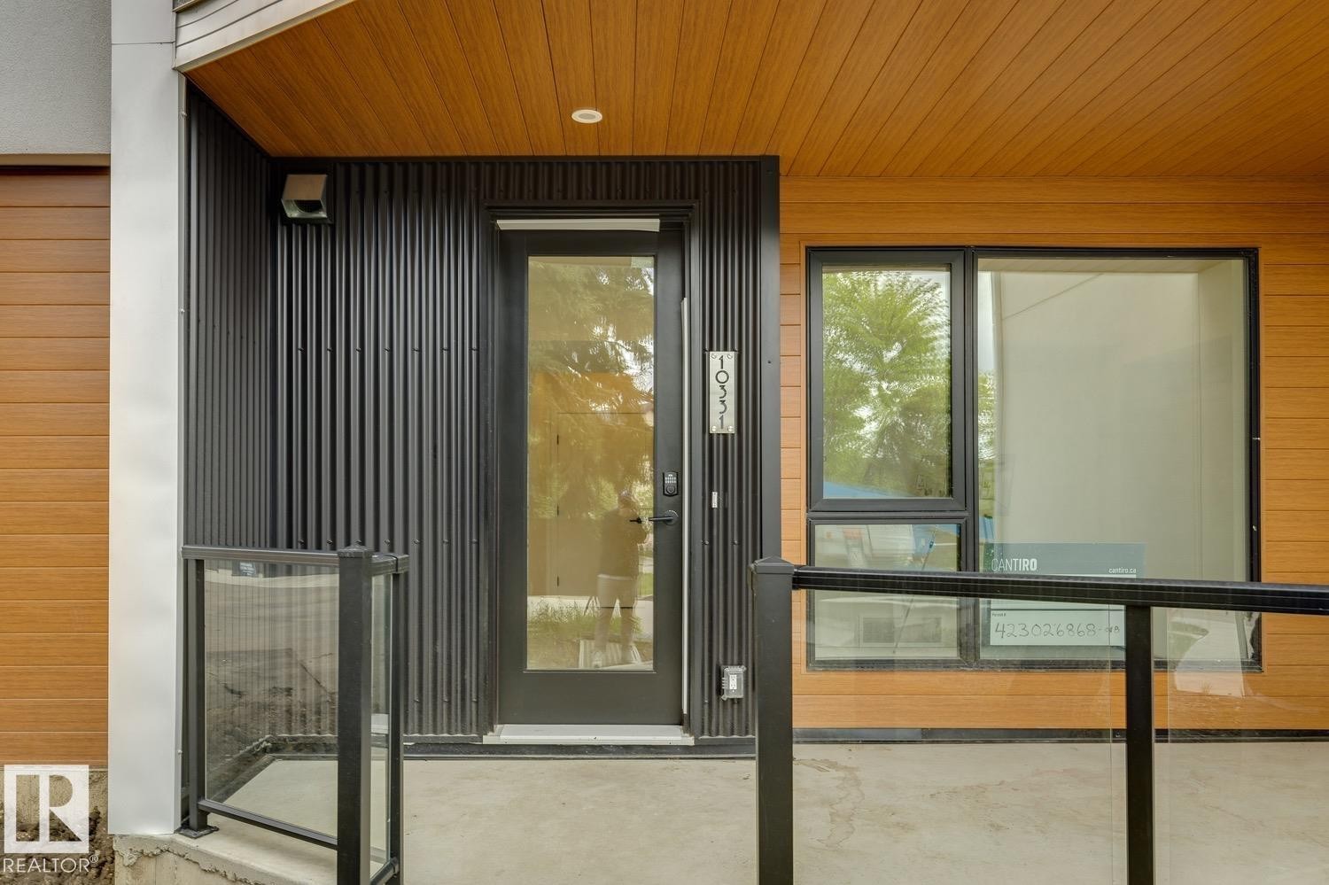 #6 10331 Wadhurst Rd Nw, Edmonton, AB - Outdoor With Exterior