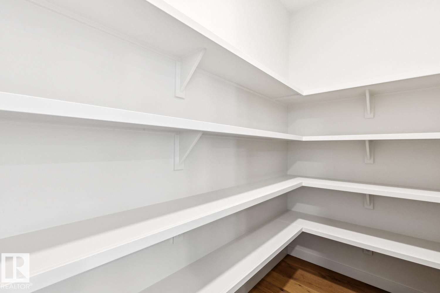 #6 10331 Wadhurst Rd Nw, Edmonton, AB - Indoor With Storage