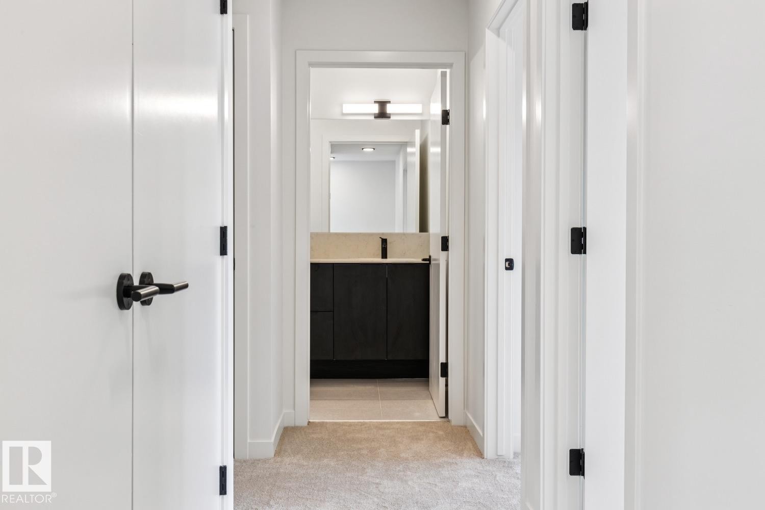 #6 10331 Wadhurst Rd Nw, Edmonton, AB - Indoor Photo Showing Other Room
