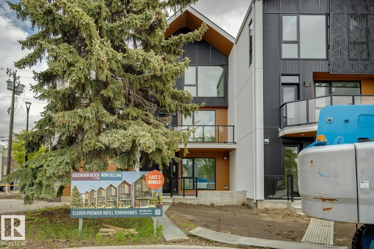 #6 10331 Wadhurst Rd Nw, Edmonton, AB - Outdoor