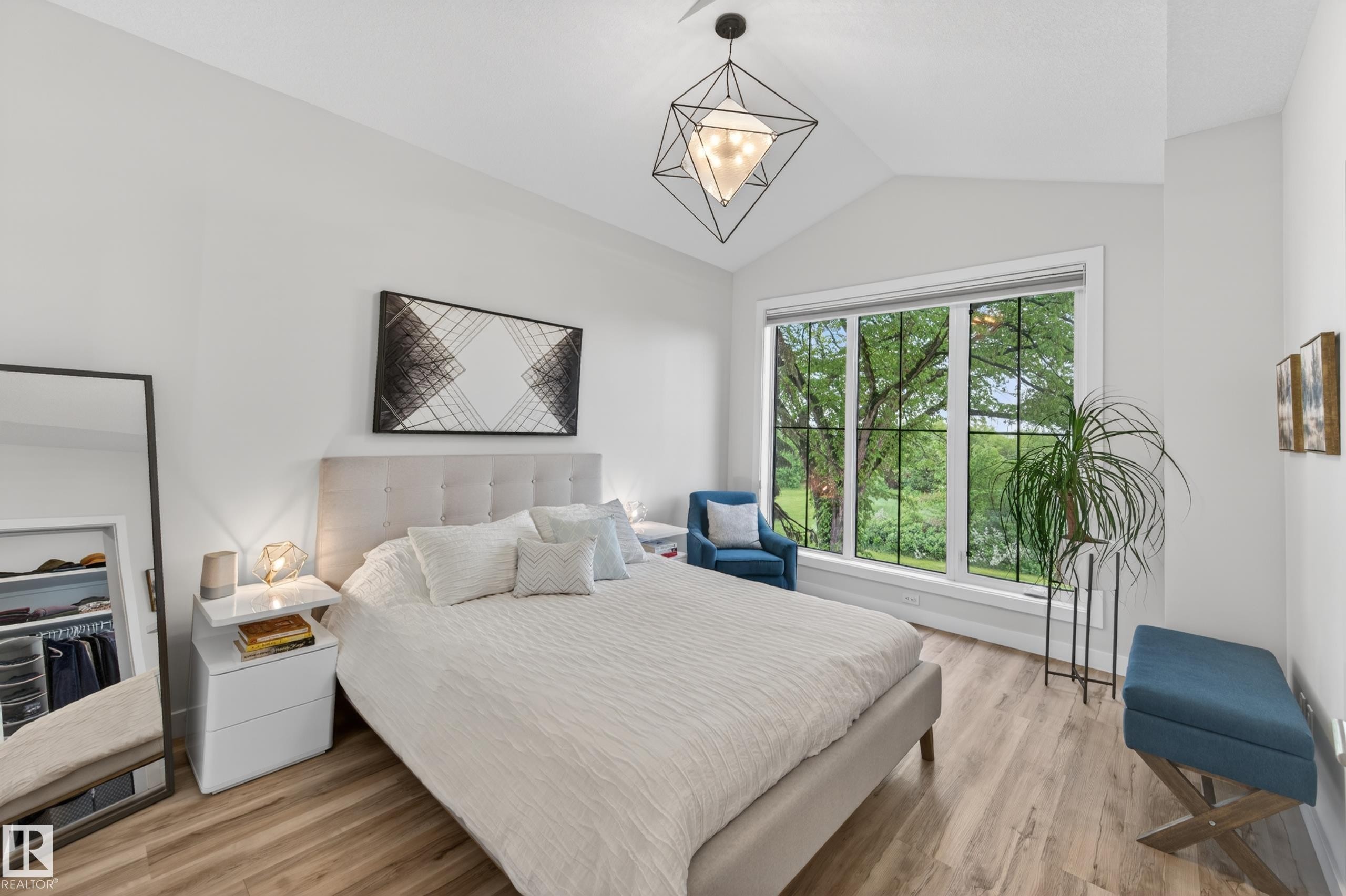 9108 64 Avenue, Edmonton, AB