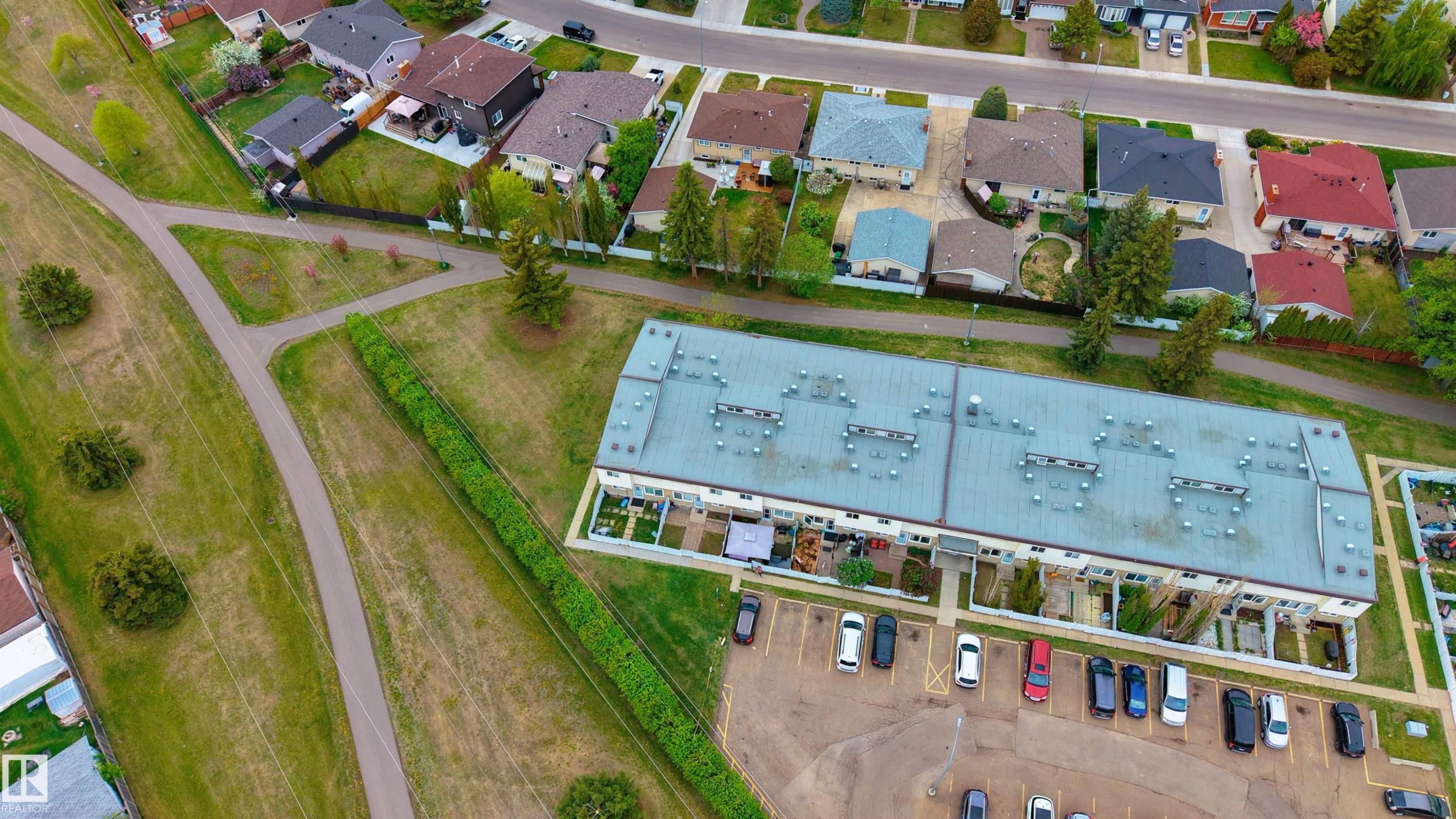 116 16348 109 Street, Edmonton, AB - Outdoor With View