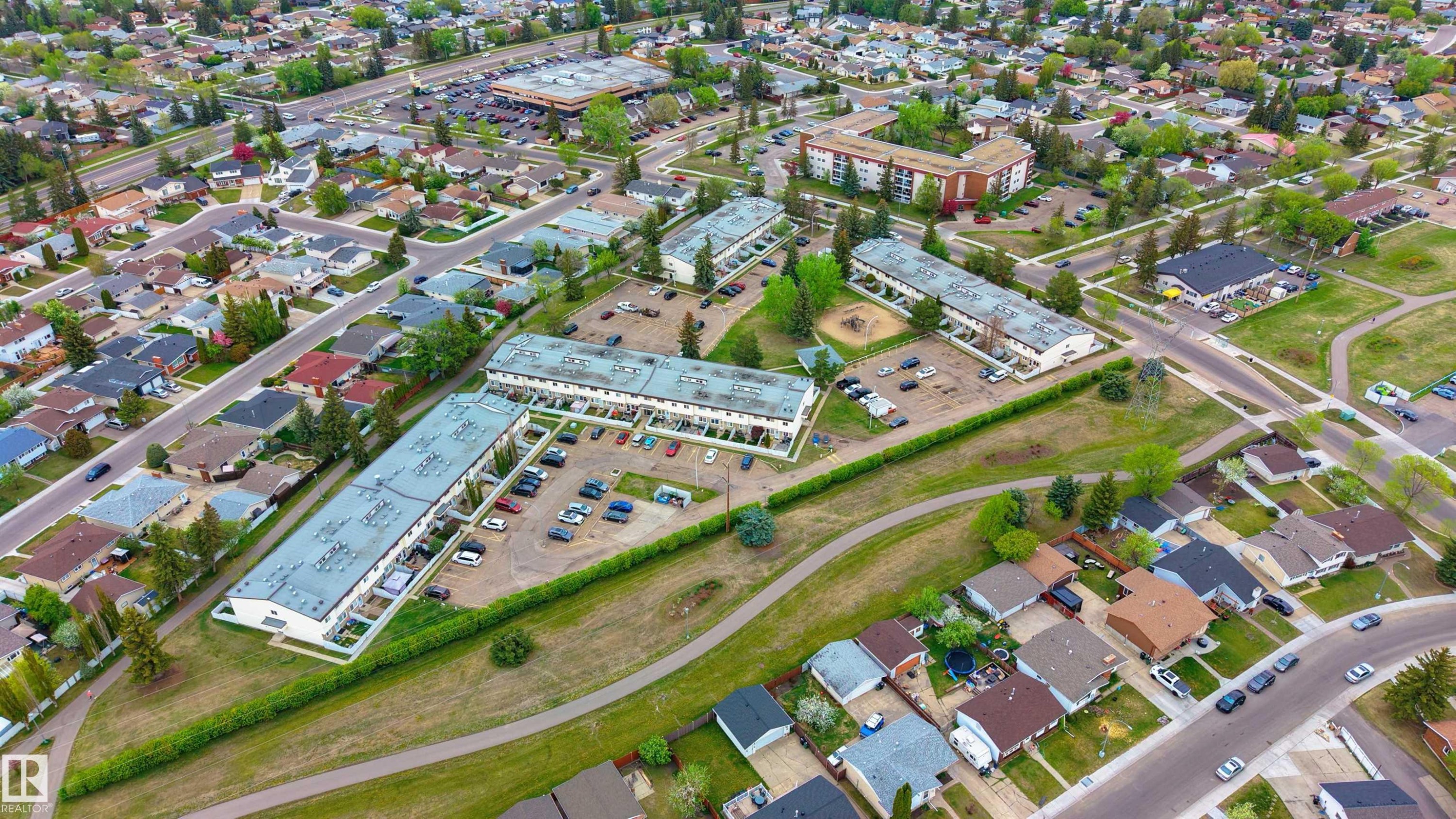 116 16348 109 Street, Edmonton, AB - With View