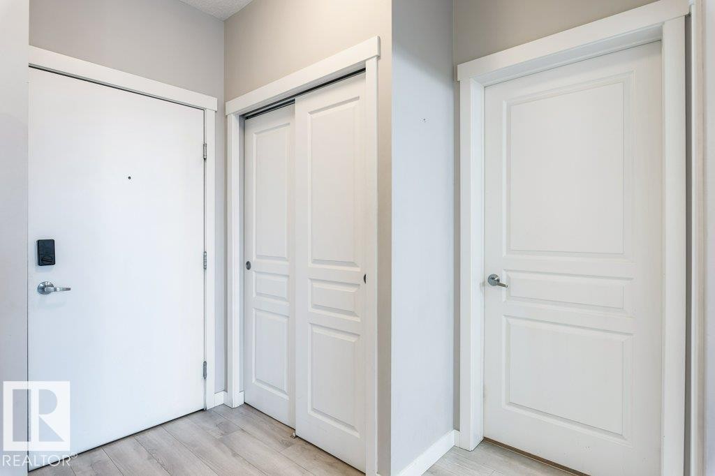 304 812 Welsh Drive, Edmonton, AB