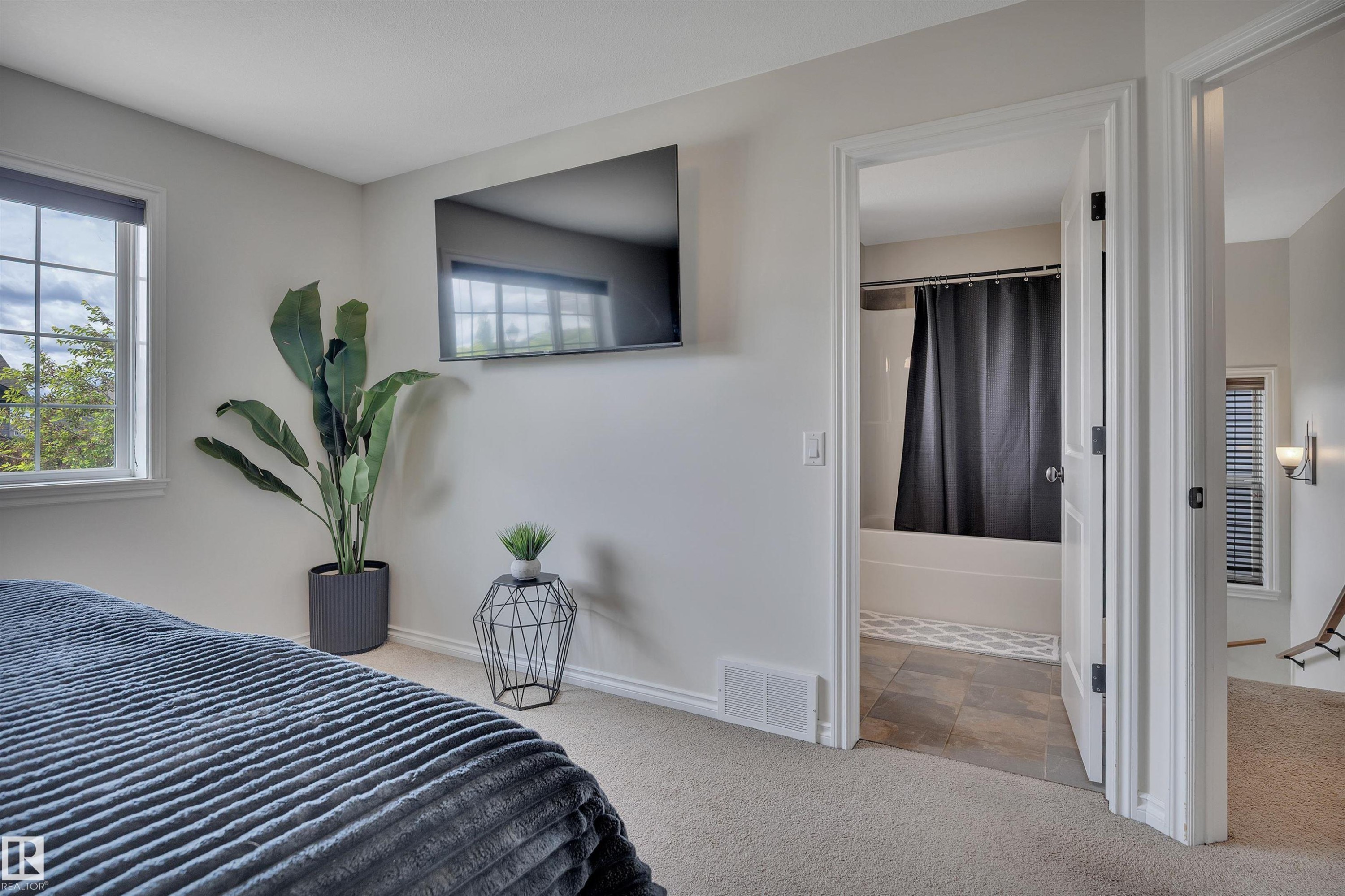 52 Selkirk Place, Leduc, AB