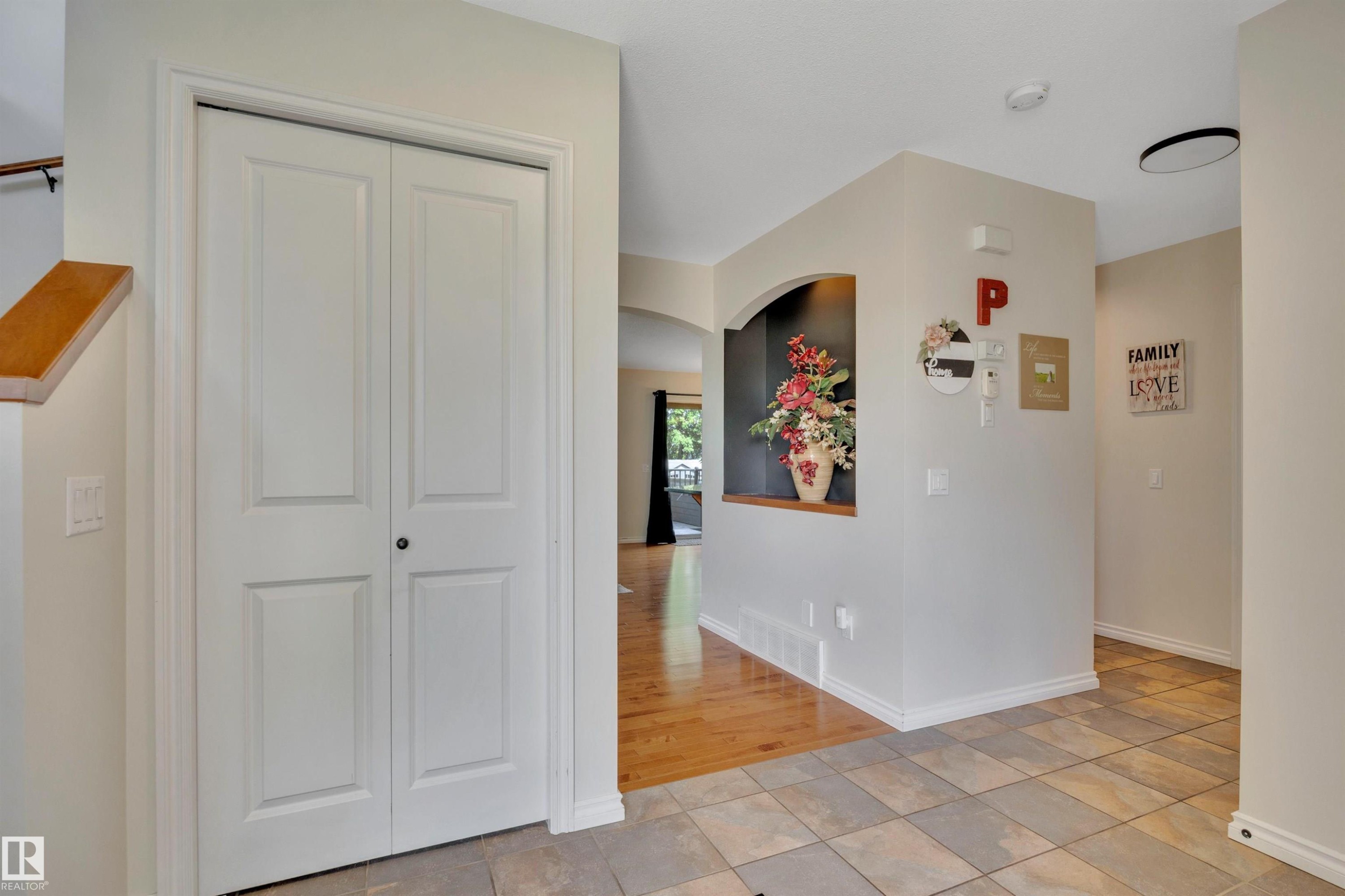 52 Selkirk Place, Leduc, AB