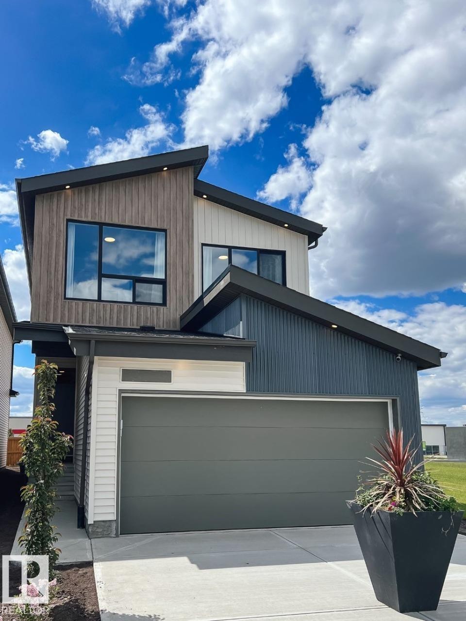 202 Stetson Loop, Ardrossan, AB