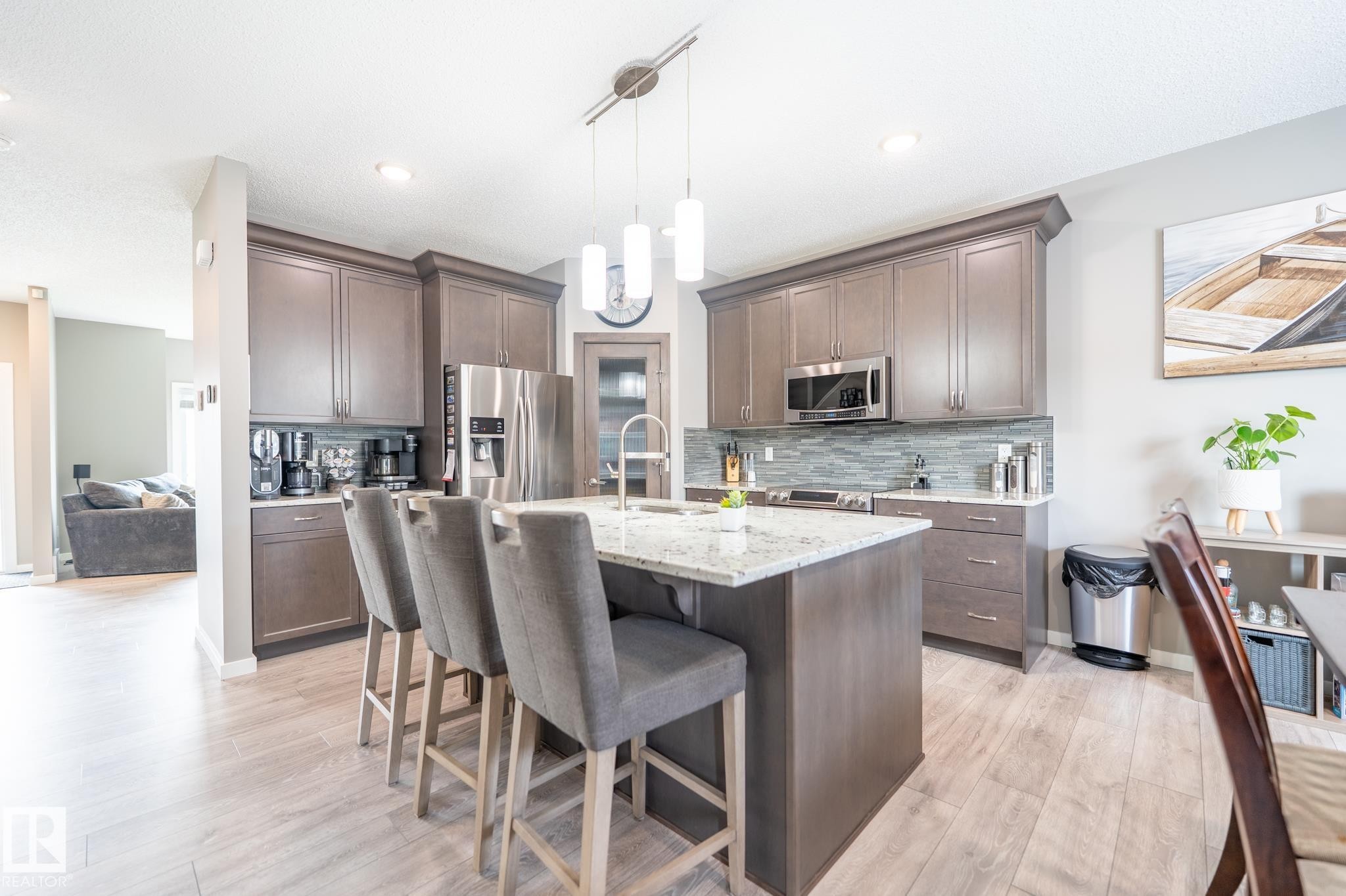 1124 161 Street, Edmonton, AB - Indoor Photo Showing Kitchen With Stainless Steel Kitchen With Upgraded Kitchen