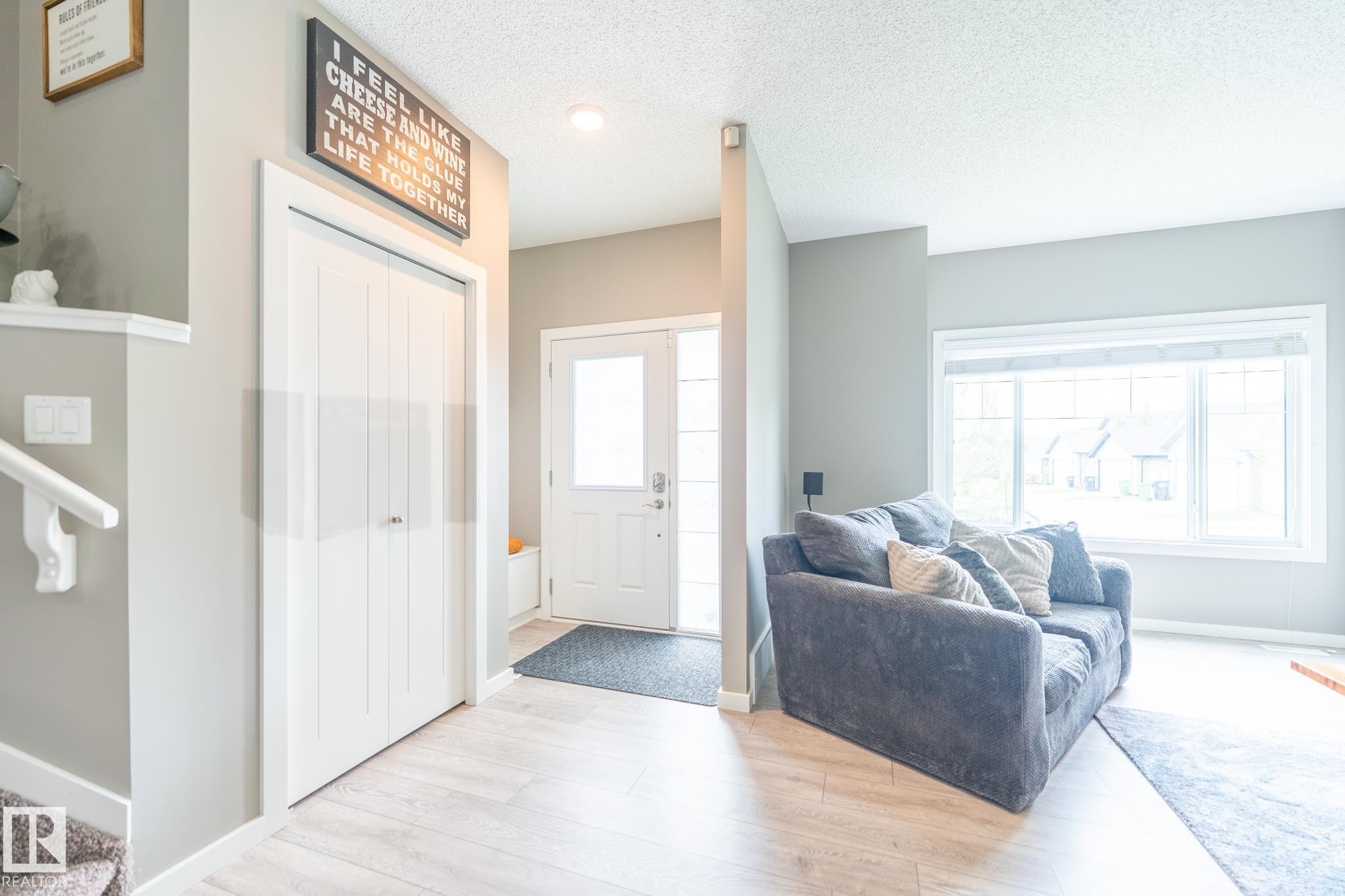 1124 161 Street, Edmonton, AB - Indoor