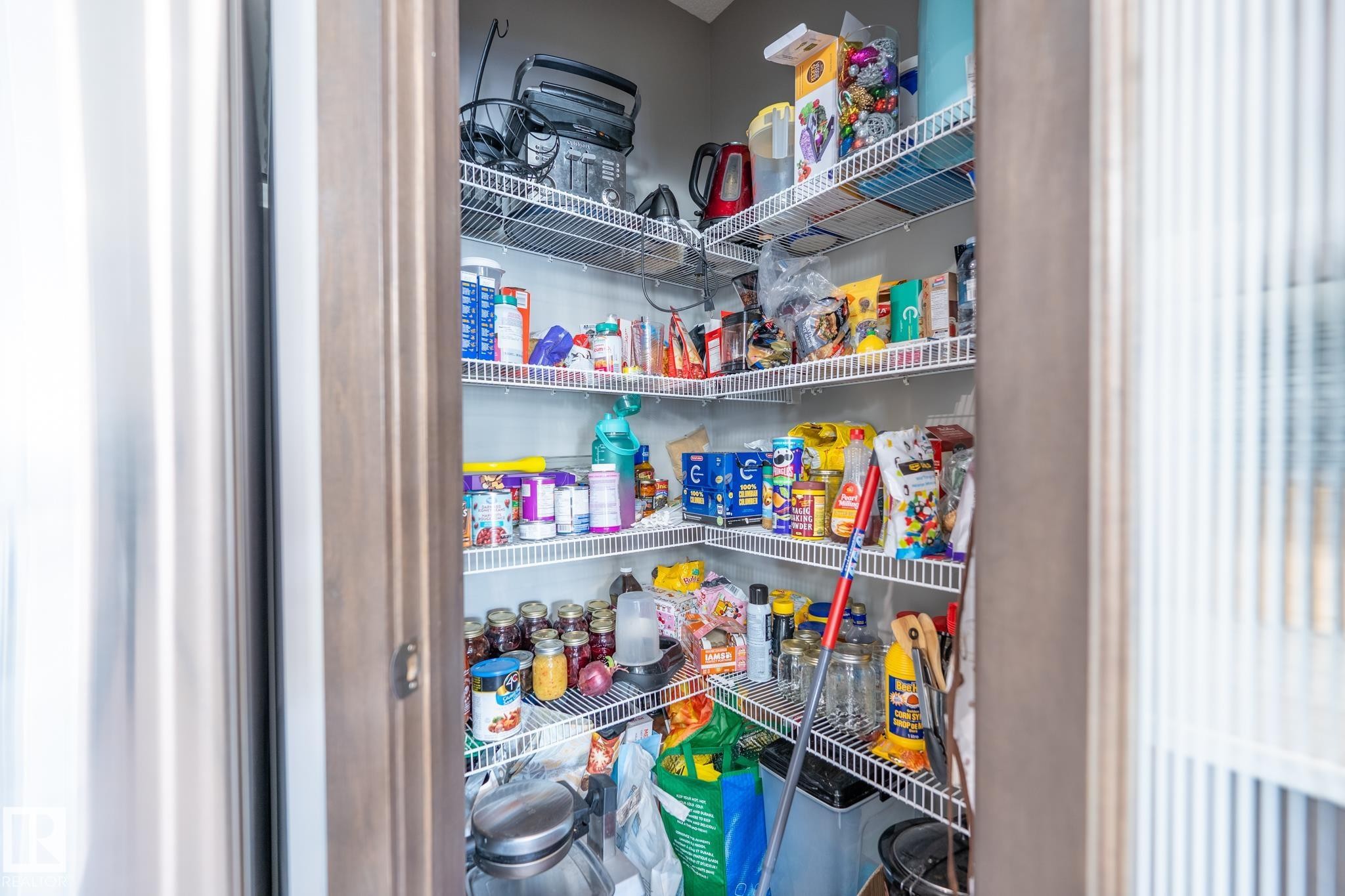 1124 161 Street, Edmonton, AB - Indoor