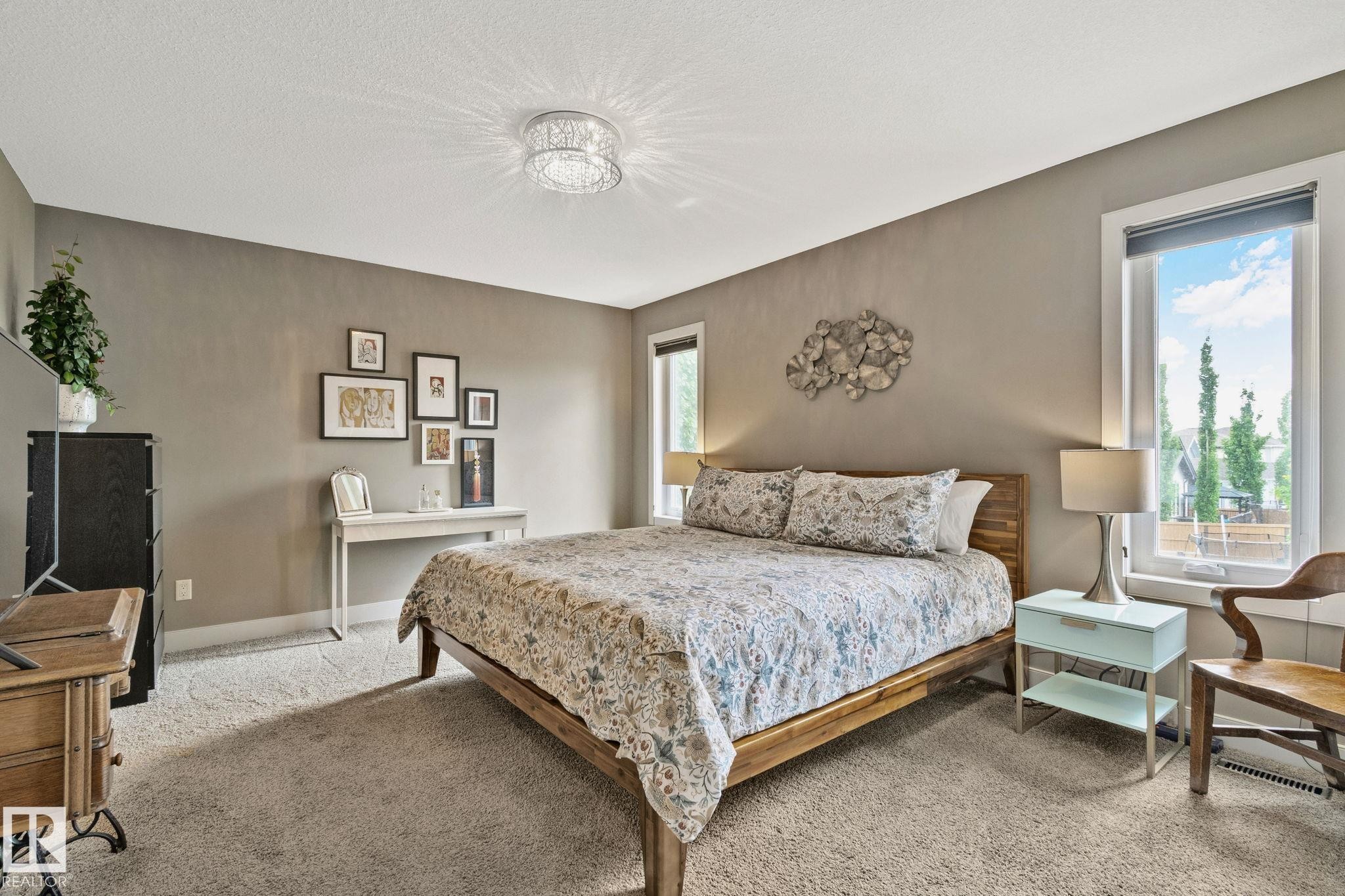32 Nault Crescent, St. Albert, AB - Indoor Photo Showing Bedroom