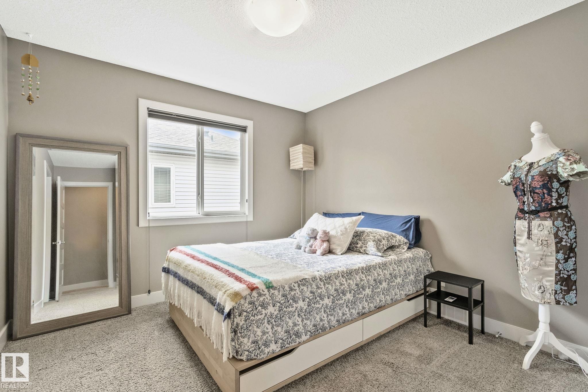 32 Nault Crescent, St. Albert, AB - Indoor Photo Showing Bedroom