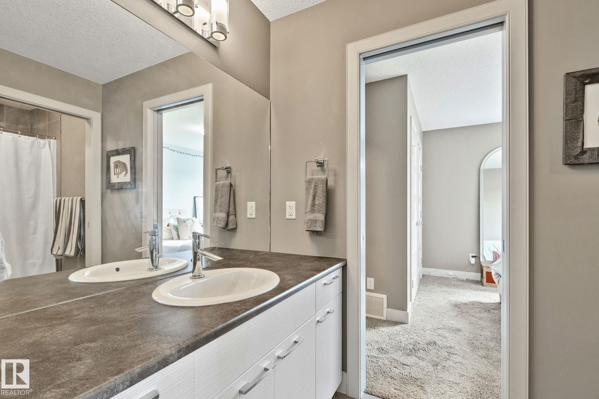 32 Nault Crescent, St. Albert, AB - Indoor Photo Showing Bathroom