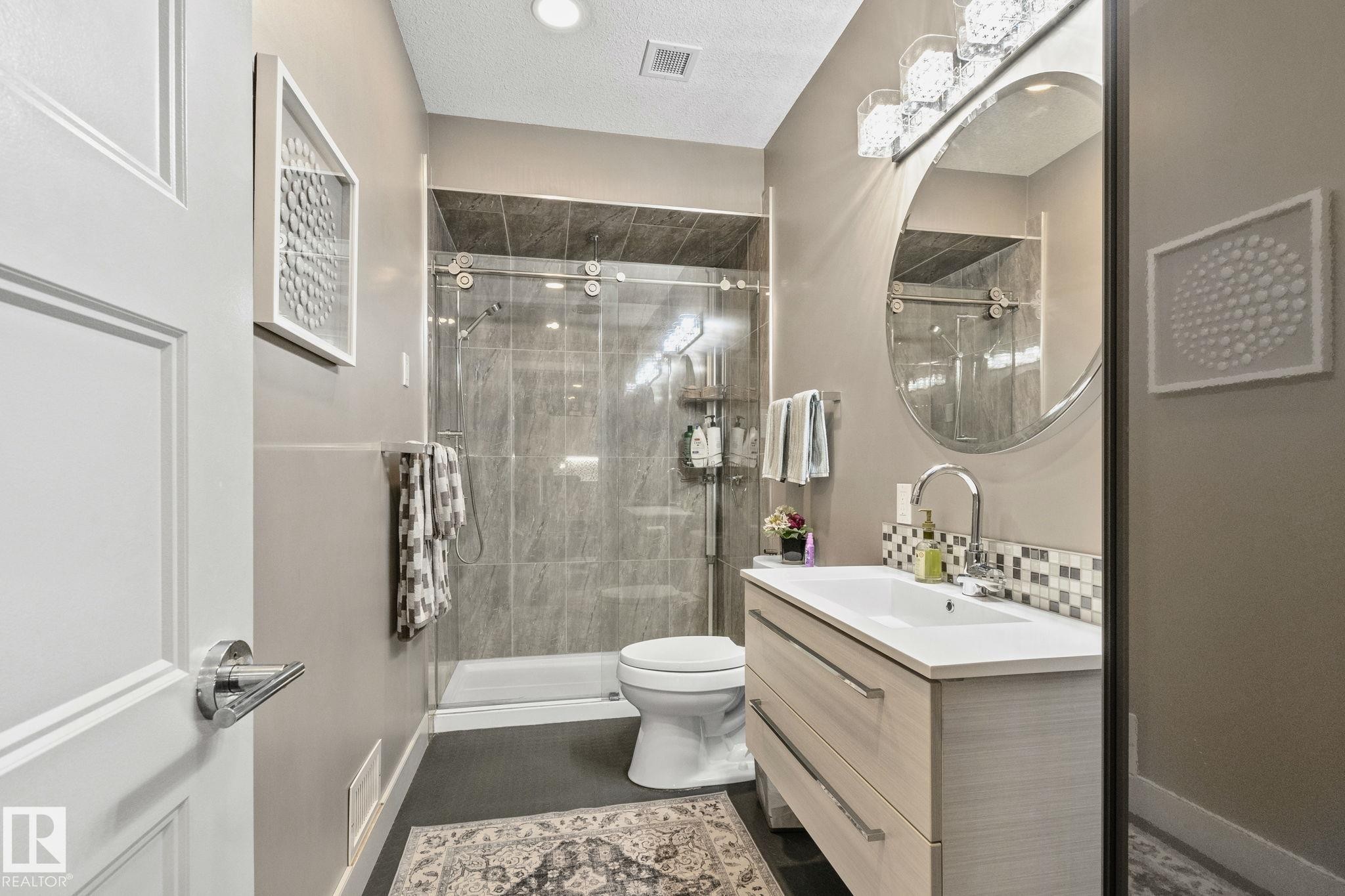 32 Nault Crescent, St. Albert, AB - Indoor Photo Showing Bathroom