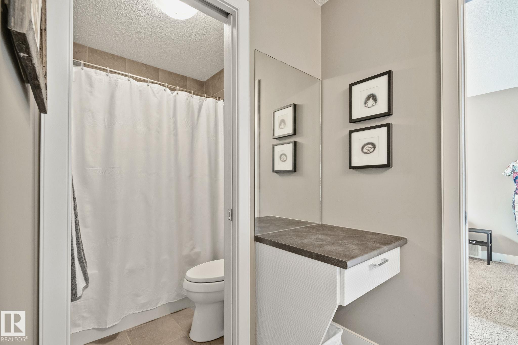32 Nault Crescent, St. Albert, AB - Indoor Photo Showing Bathroom