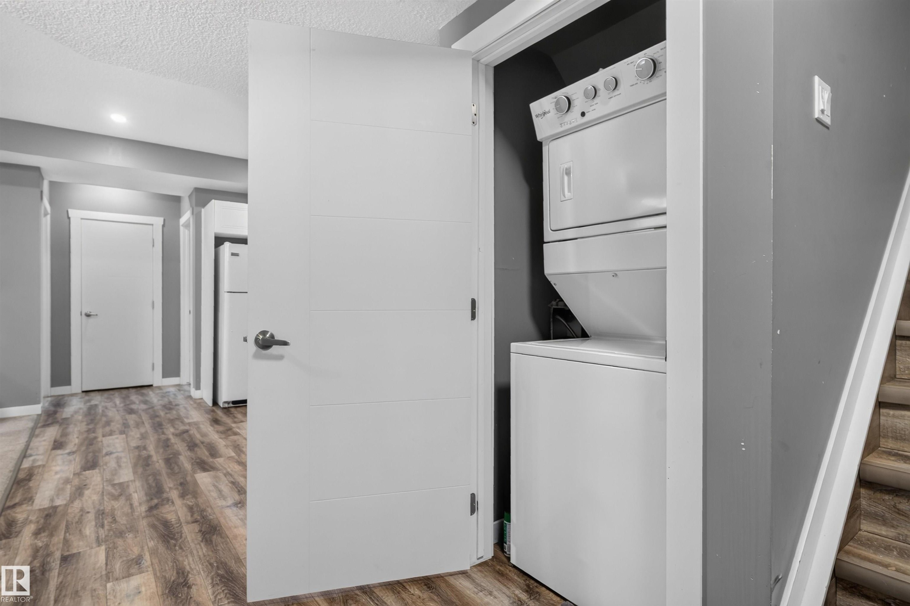 Laundry room - 704 39 Street, Edmonton, AB