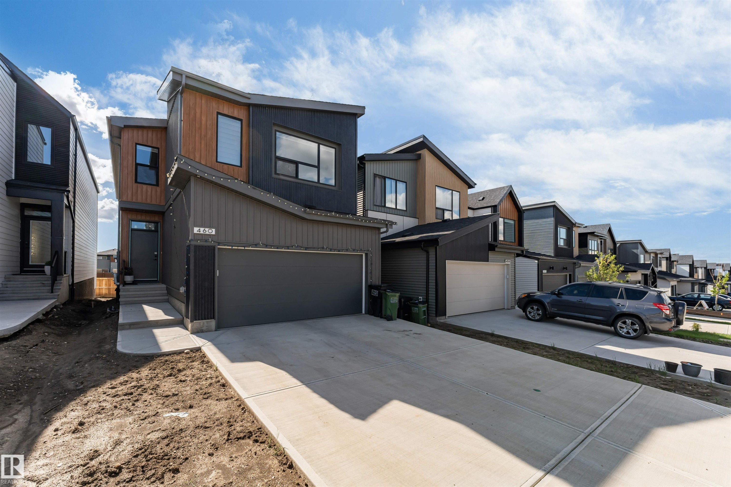 Front house - 460 33 Street, Edmonton, AB
