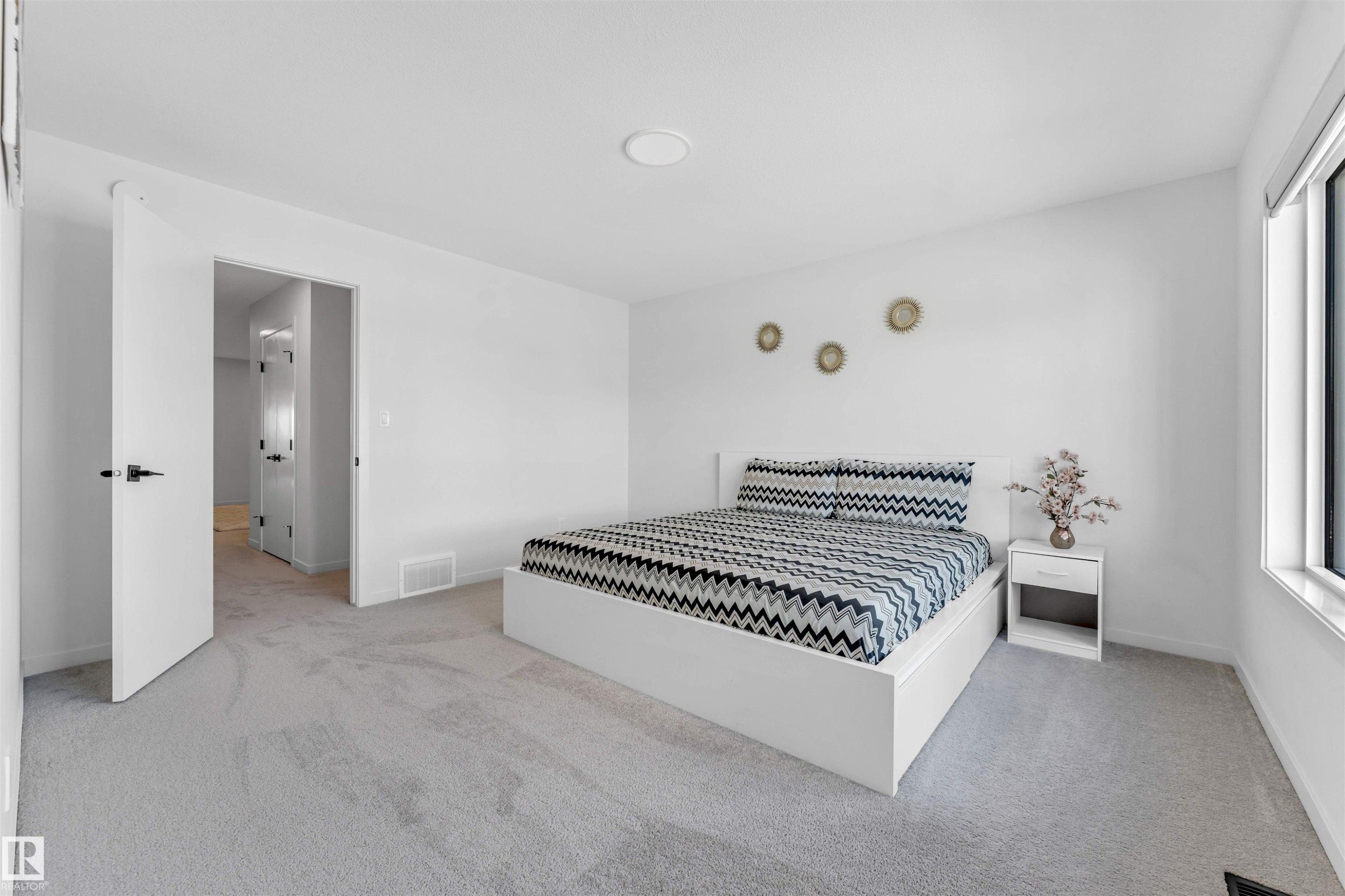 460 33 Street, Edmonton, AB