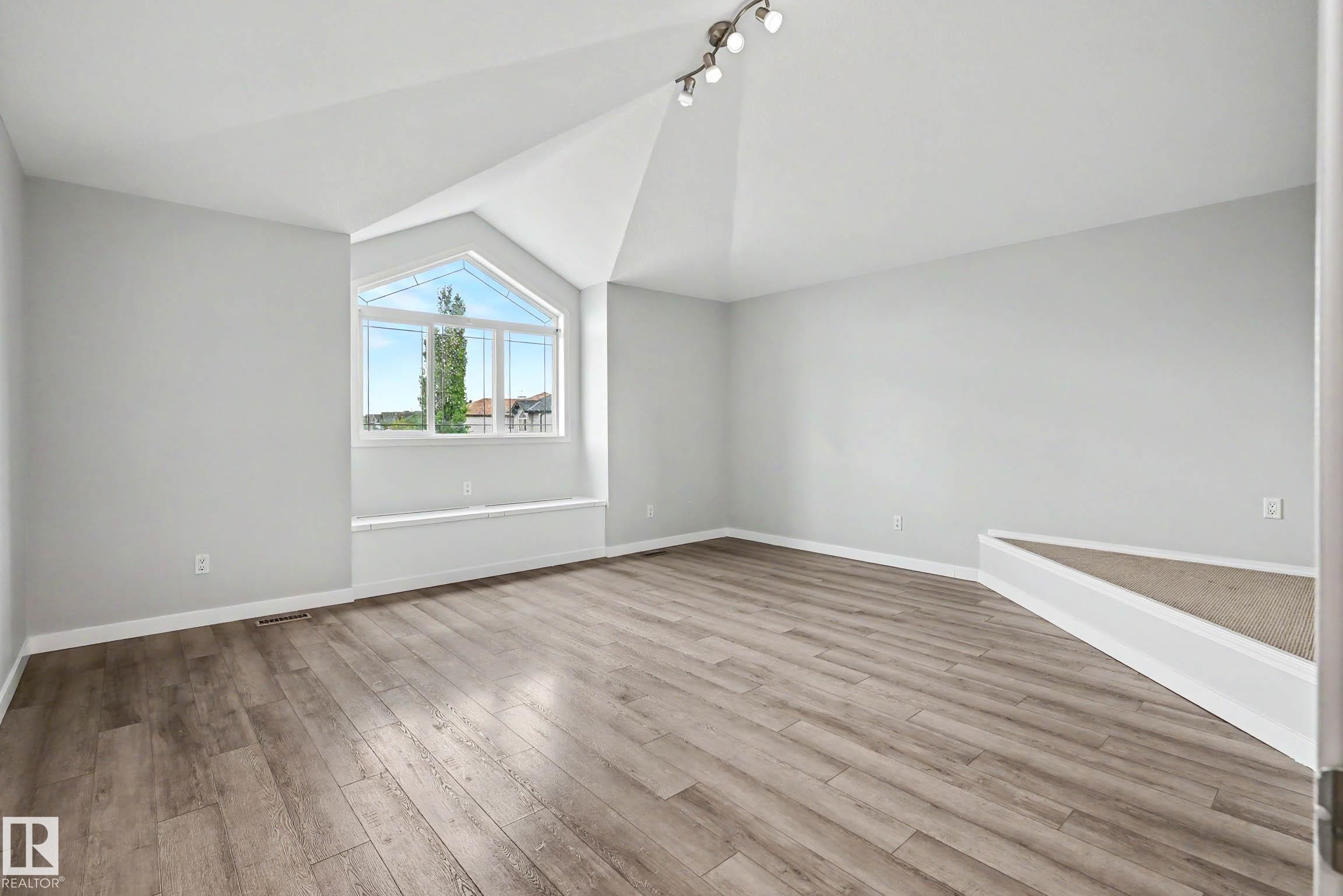 62 Greystone Crescent, Spruce Grove, AB