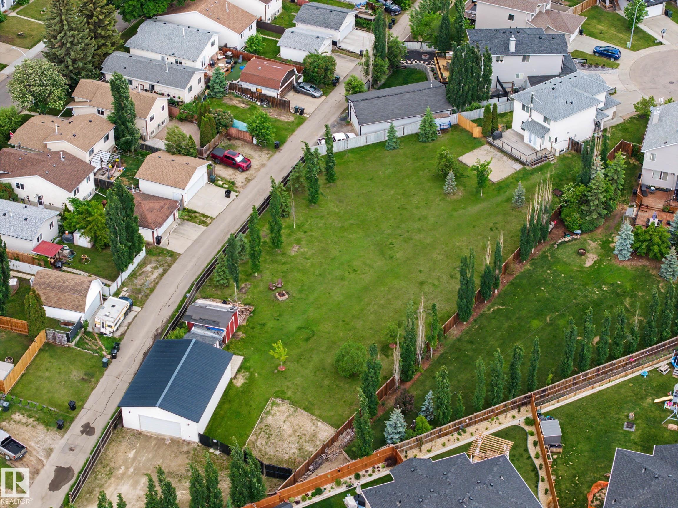 62 Greystone Crescent, Spruce Grove, AB