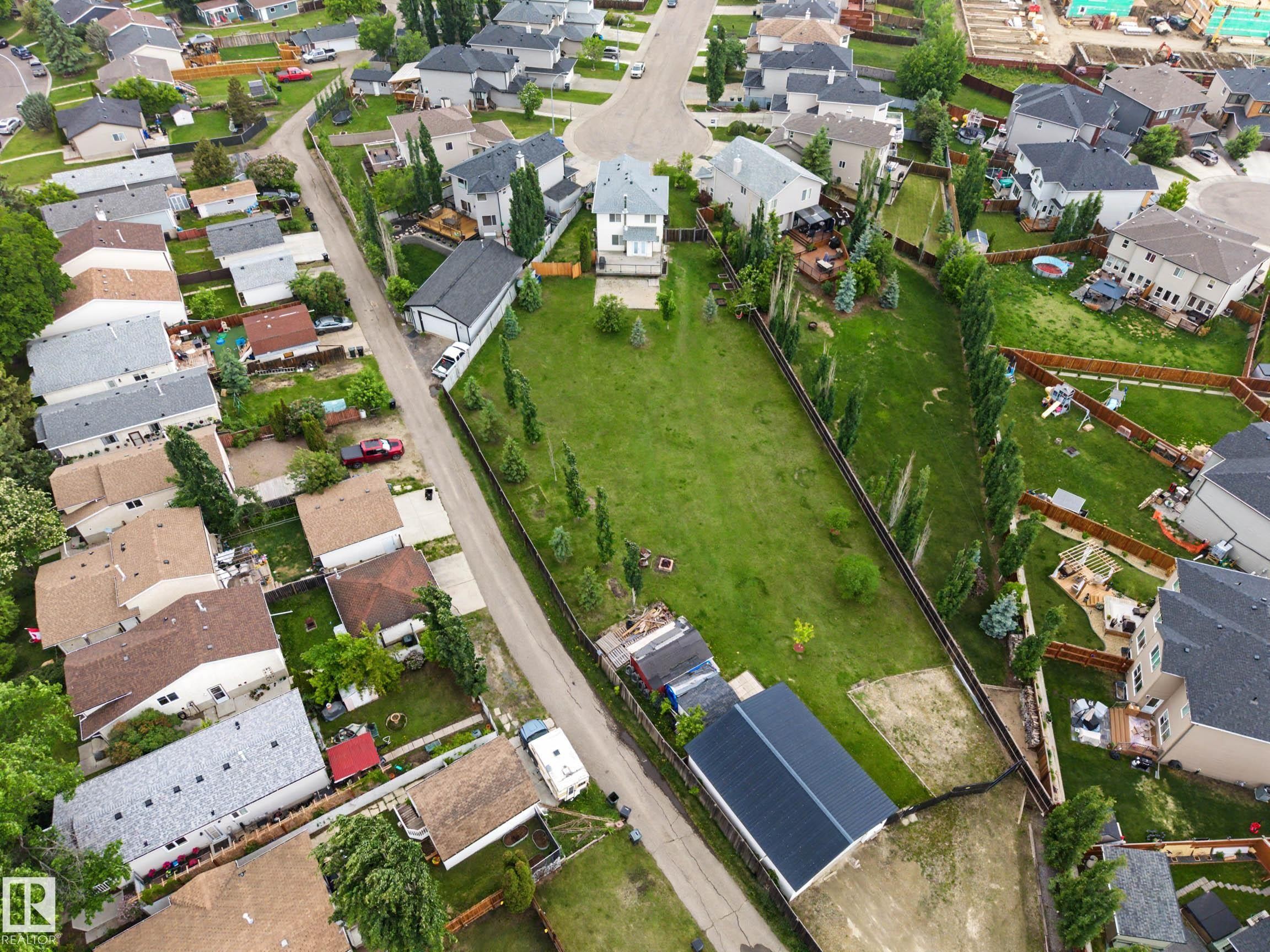 62 Greystone Crescent, Spruce Grove, AB